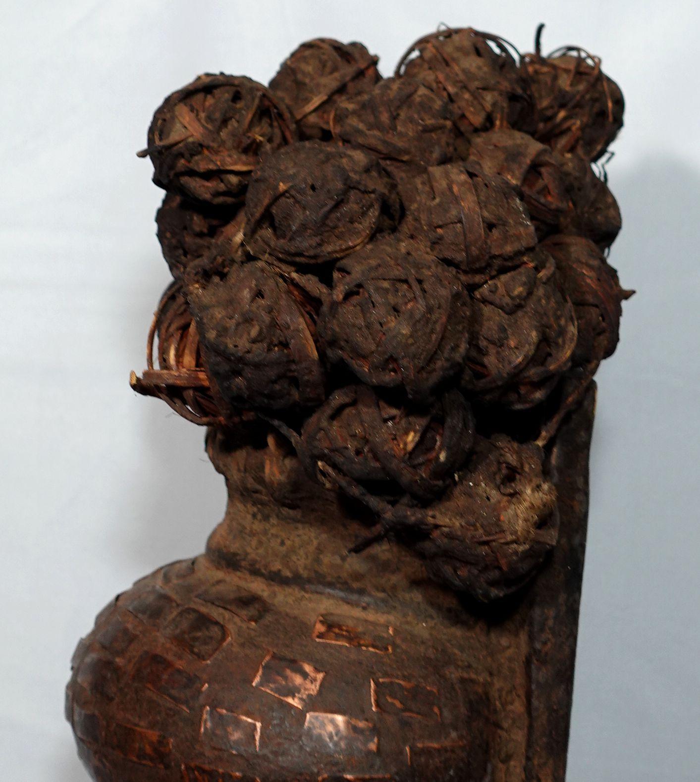 Statue d'art africaine « Figure de fertilité fétiche » en vente 2