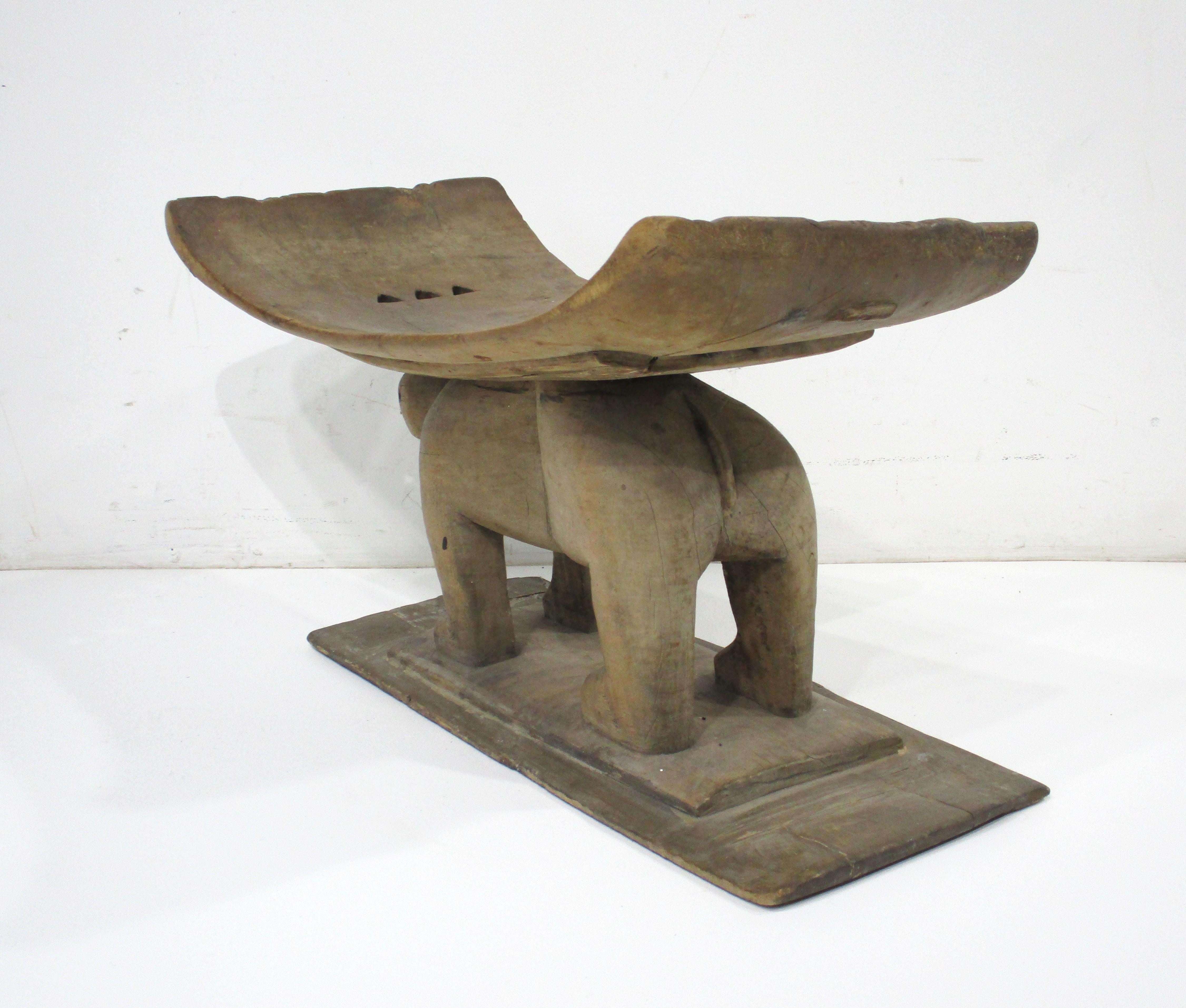 African Ashanti Styled Wood Carved Animal Stool / Ottoman Ghana In Distressed Condition For Sale In Cincinnati, OH