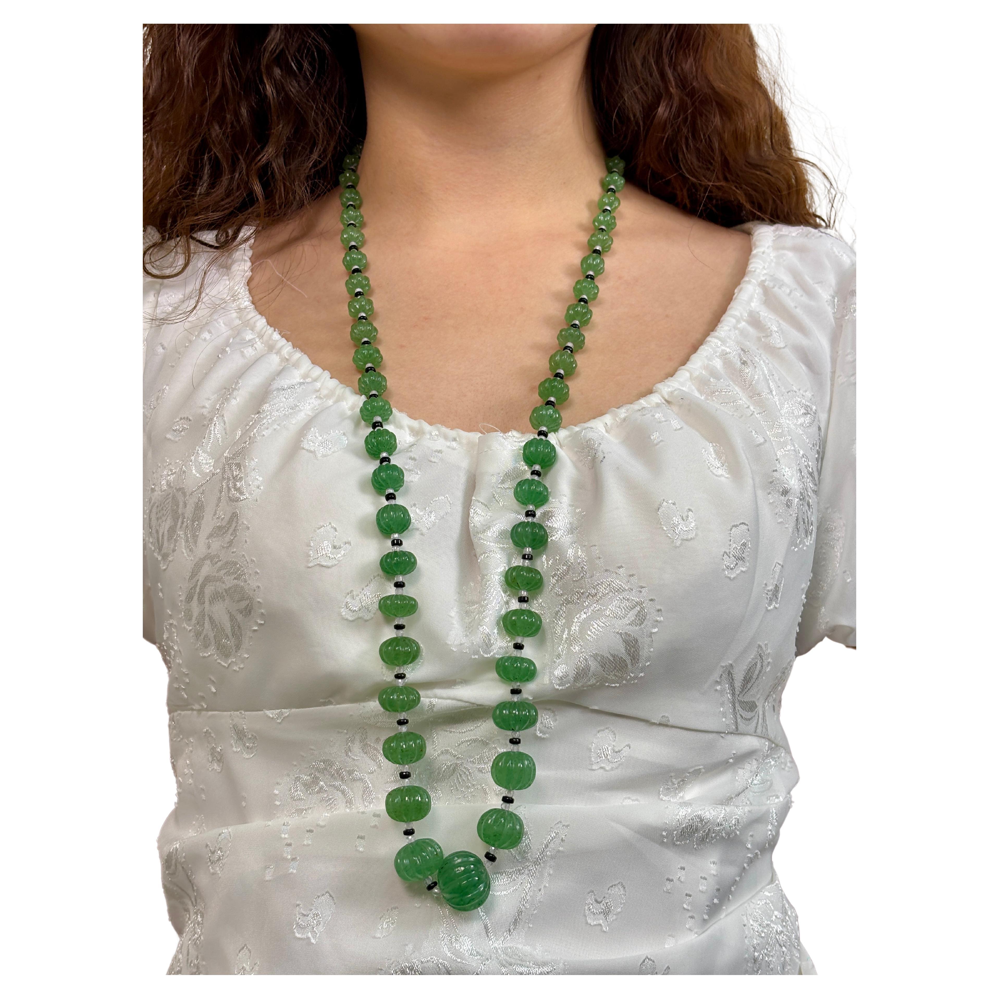 Collana di cristalli di onice nero con perline di avventurina africana