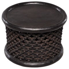 Table ou tabouret africain en bois sculpté Bamileke
