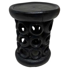 Taburete africano bamileke tallado a mano