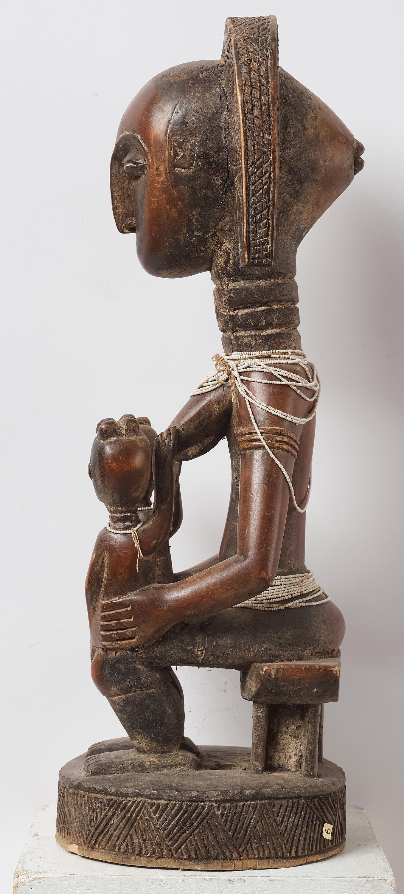 Ivorian African Baule statue Mother with Childs, Ivory Coast mid  XXem For Sale