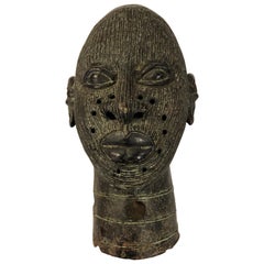 Afrikanischer Bronzekopf aus Tannenholz