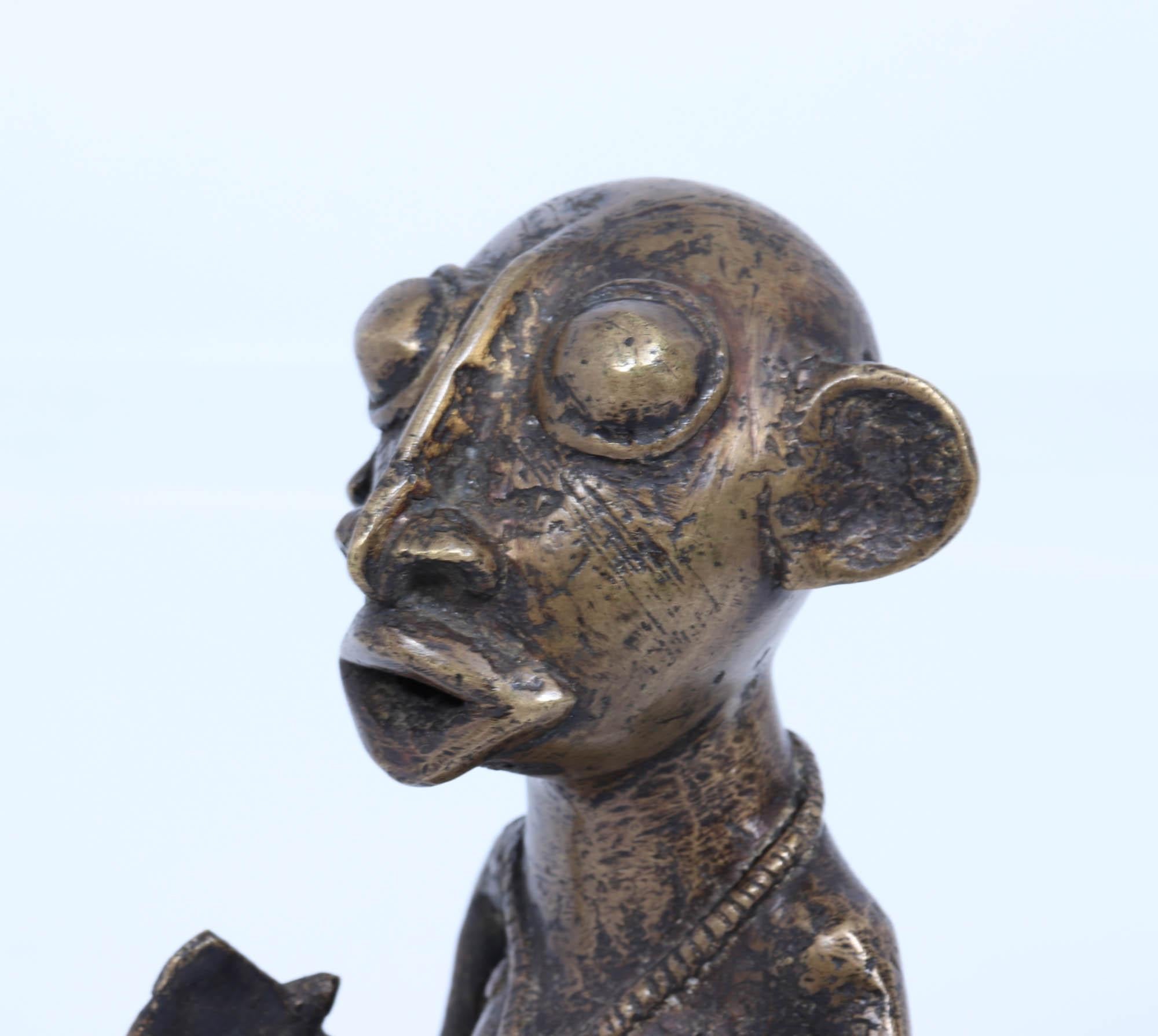 Figura africana in bronzo del 1950 circa in vendita 2