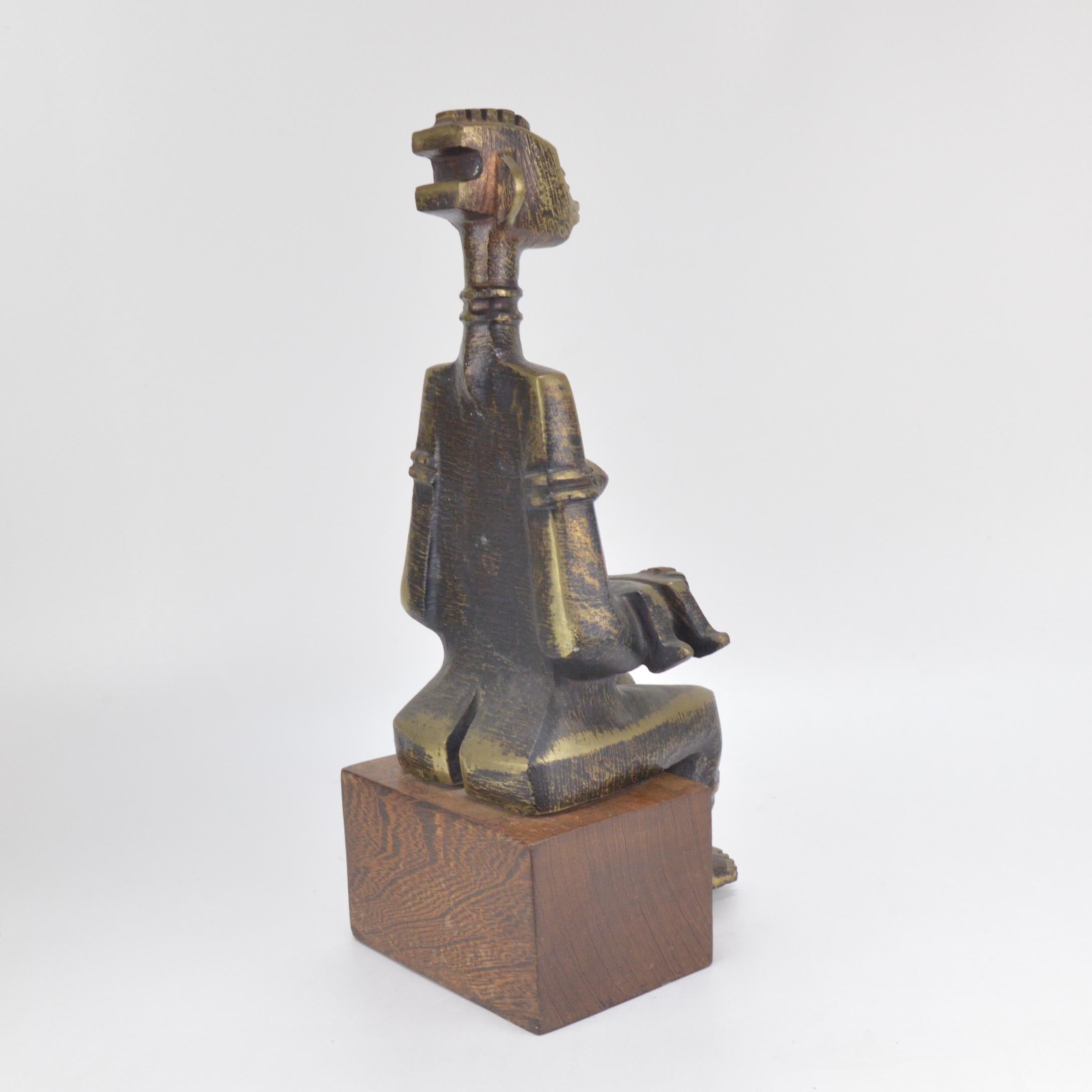 African Bronze Sculpture Signed A. Lambote Congolese School For Sale 2