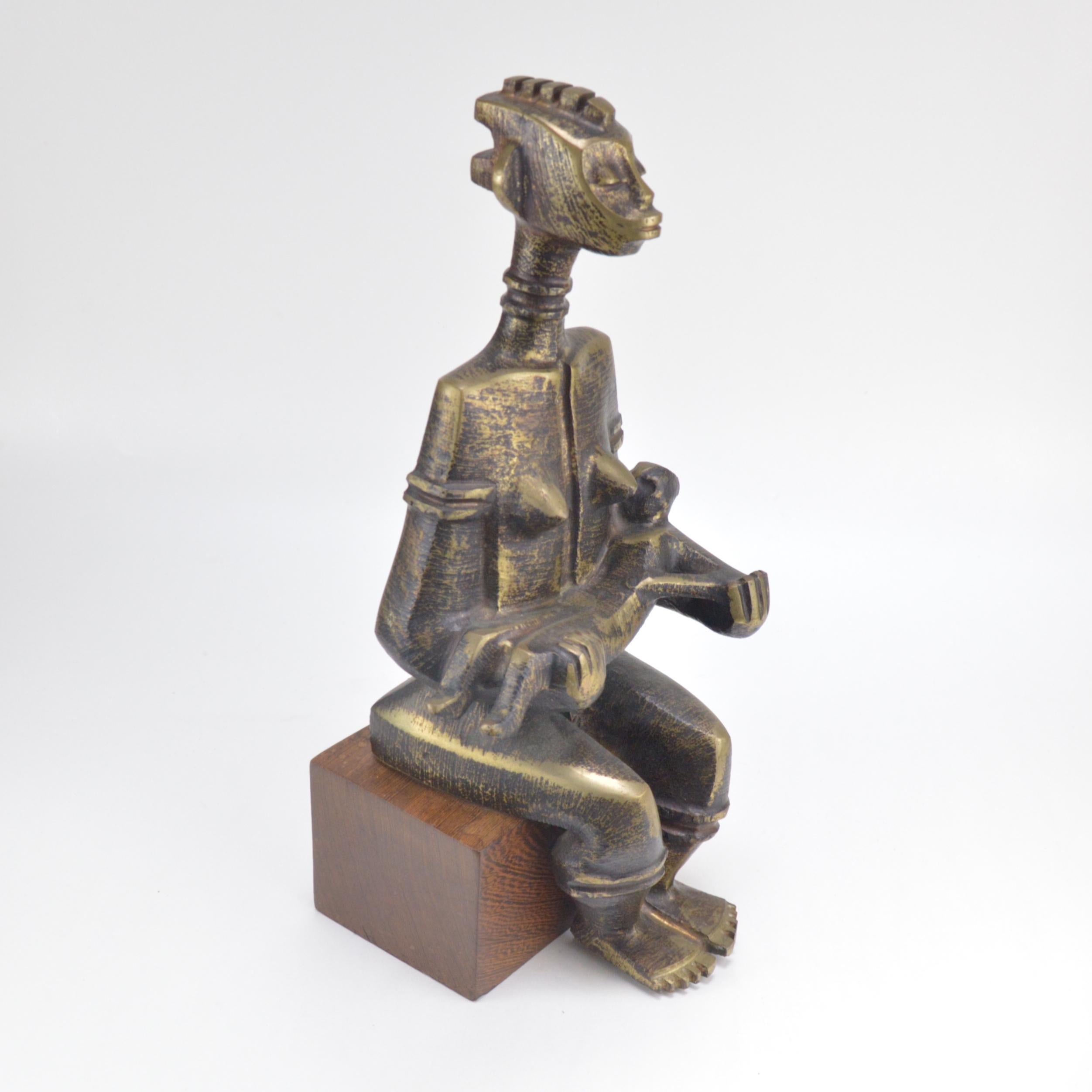 African Bronze Sculpture Signed A. Lambote Congolese School For Sale 3