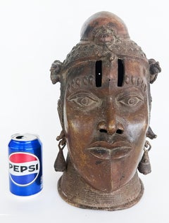 African Bronze Tribal Style Bust from Cameroon, 20th Century, Great Patina