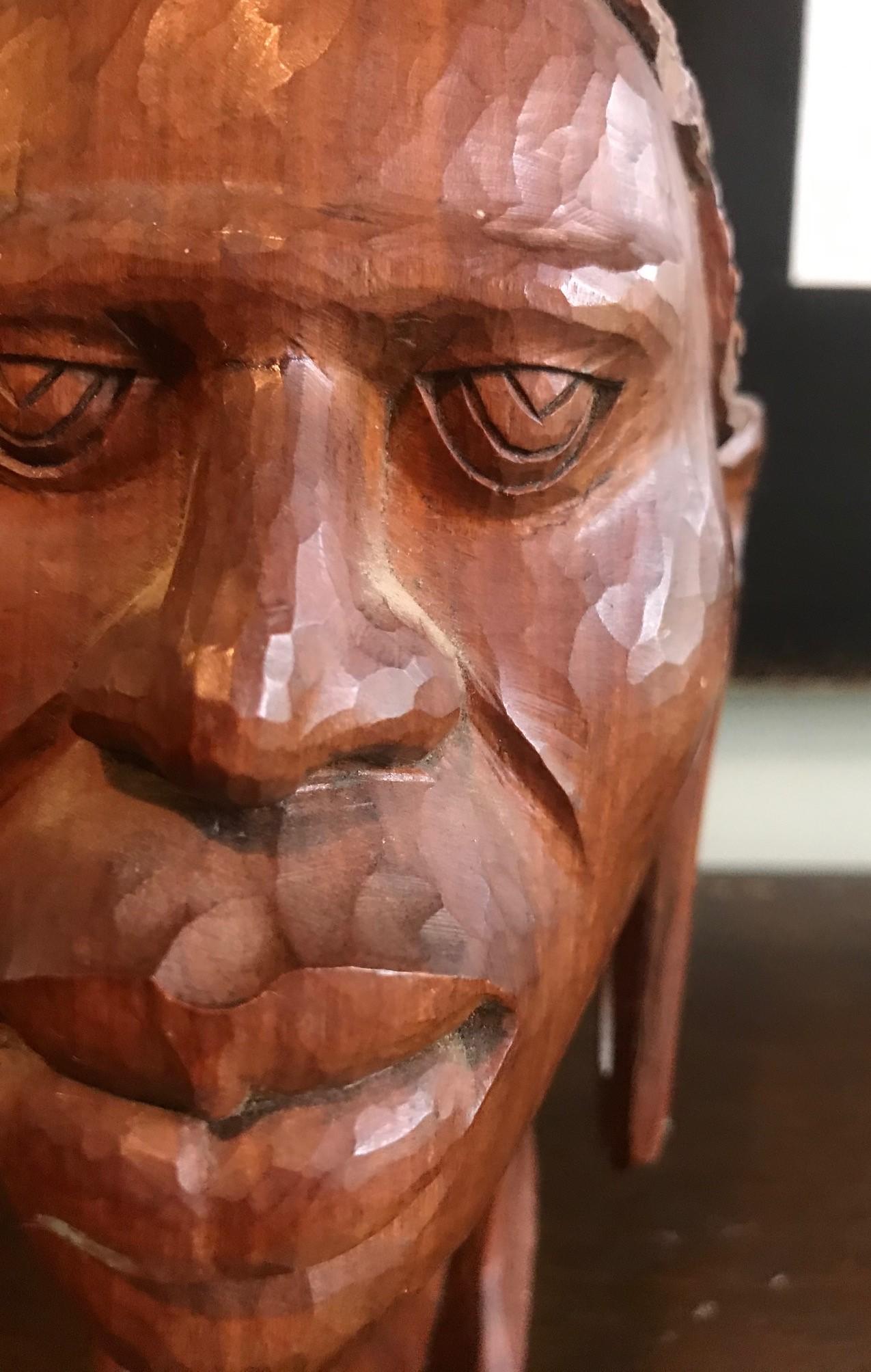 Sculpture africaine en bois sculptée à la main Tête Buste Bon état - En vente à Studio City, CA