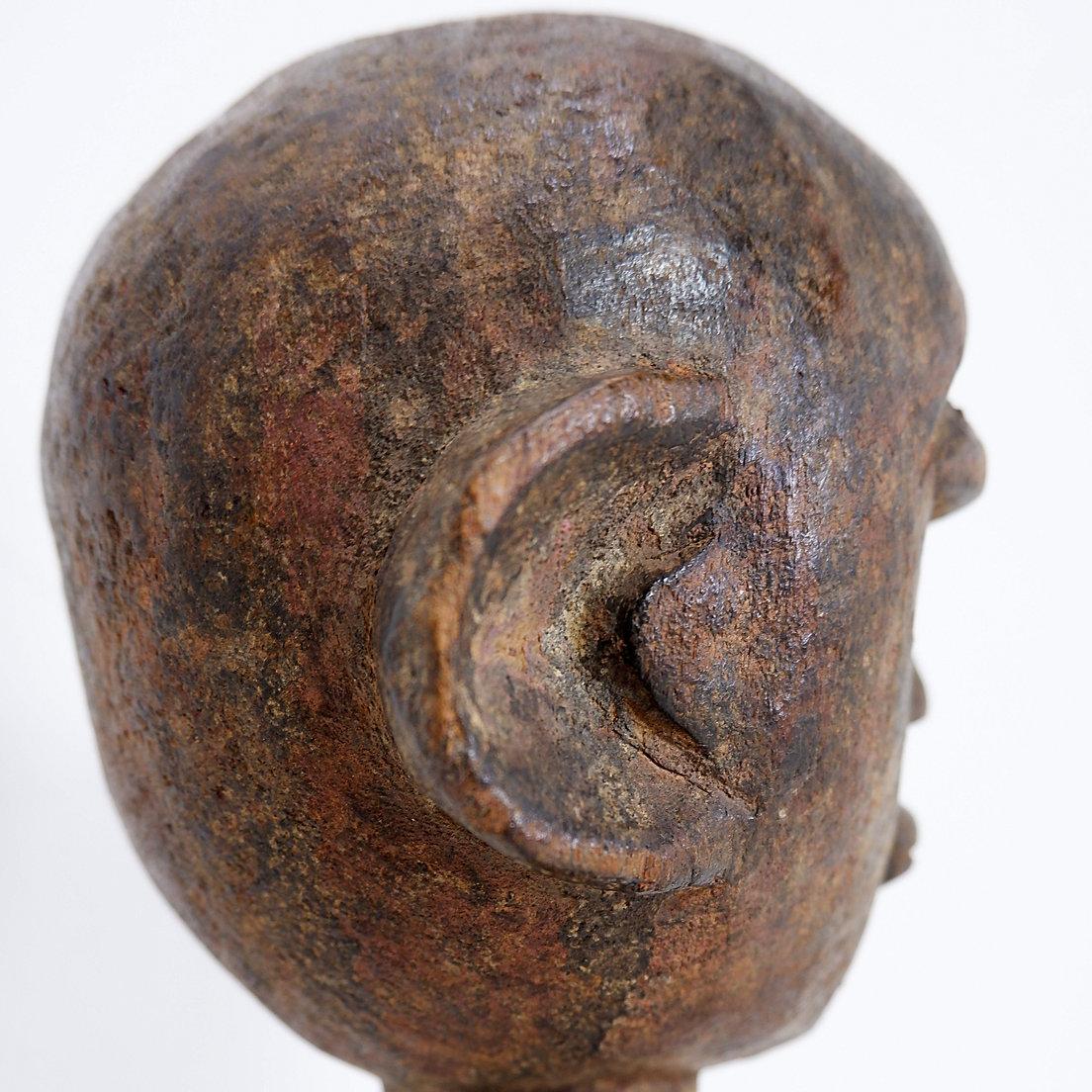 African carved wooden statue - Congo For Sale 2