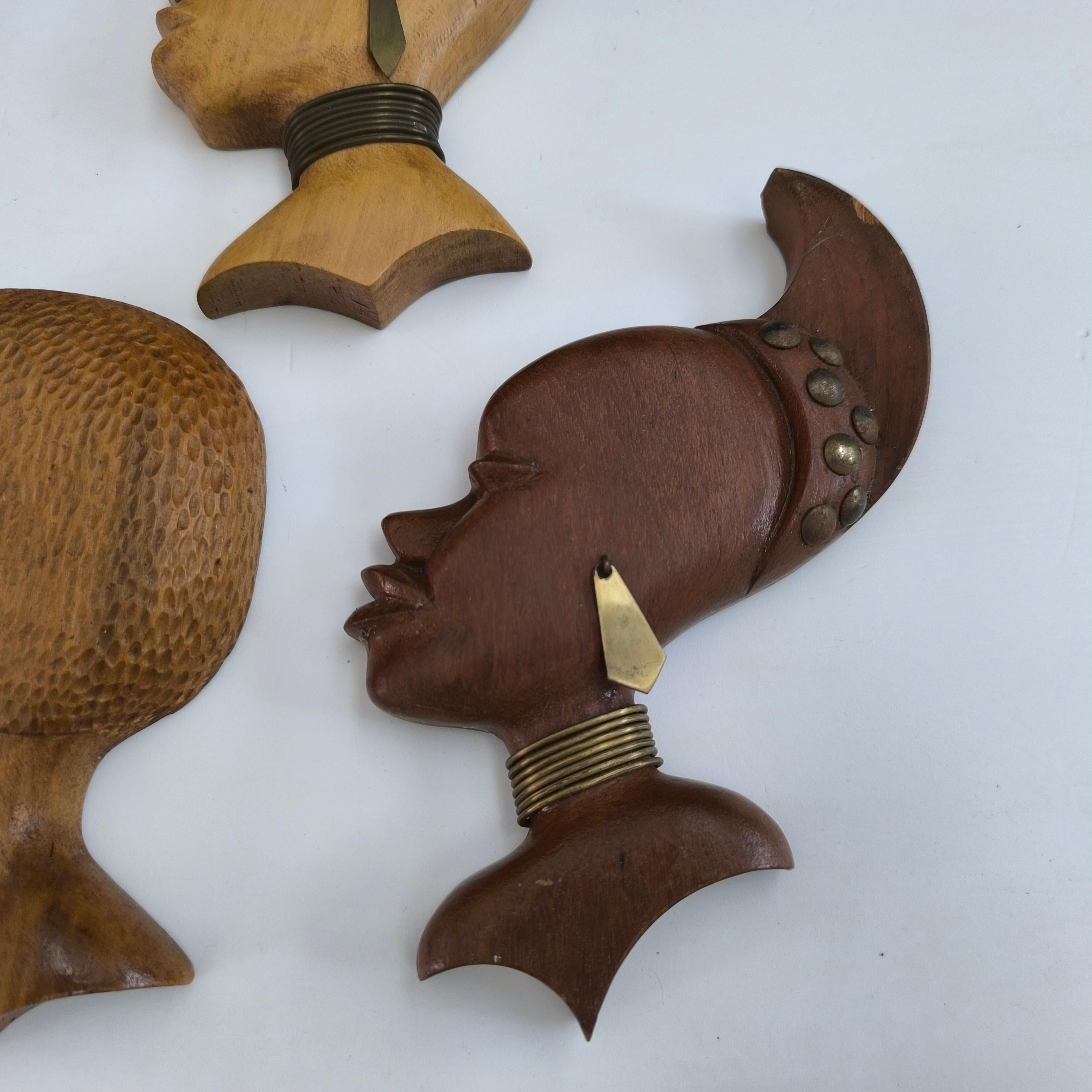 Tallado africano  Cabezas de Mujer de Madera de Estilo Tribal. en venta 6