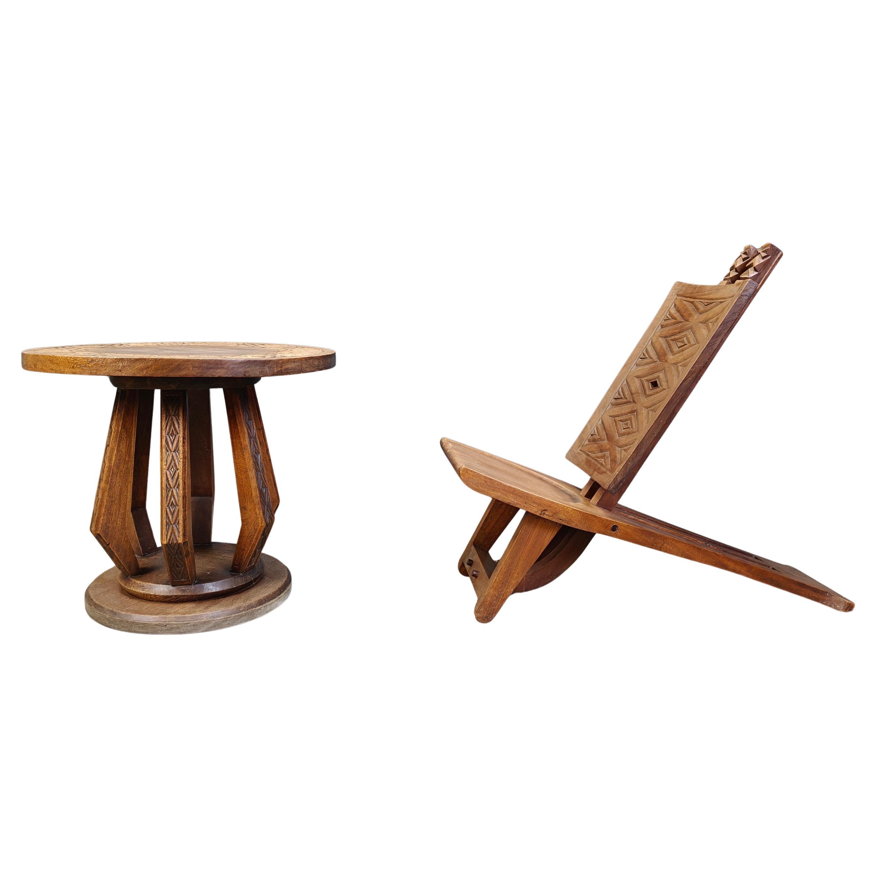 Chaise de chef cérémonielle africaine avec table Wood Wood sculpté à la main 1960s