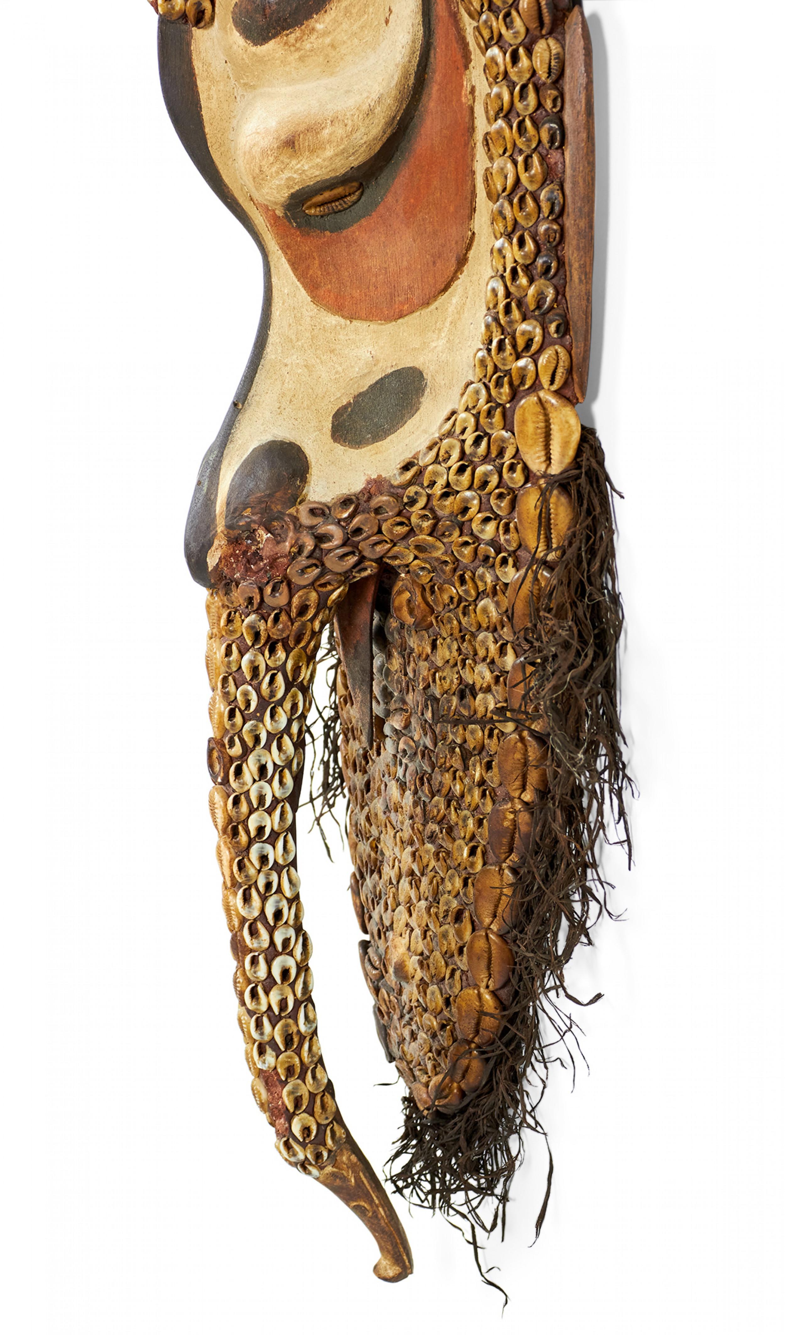African Cowrie Shell and Root Fiber Beaked Mask In Good Condition For Sale In Queens, NY