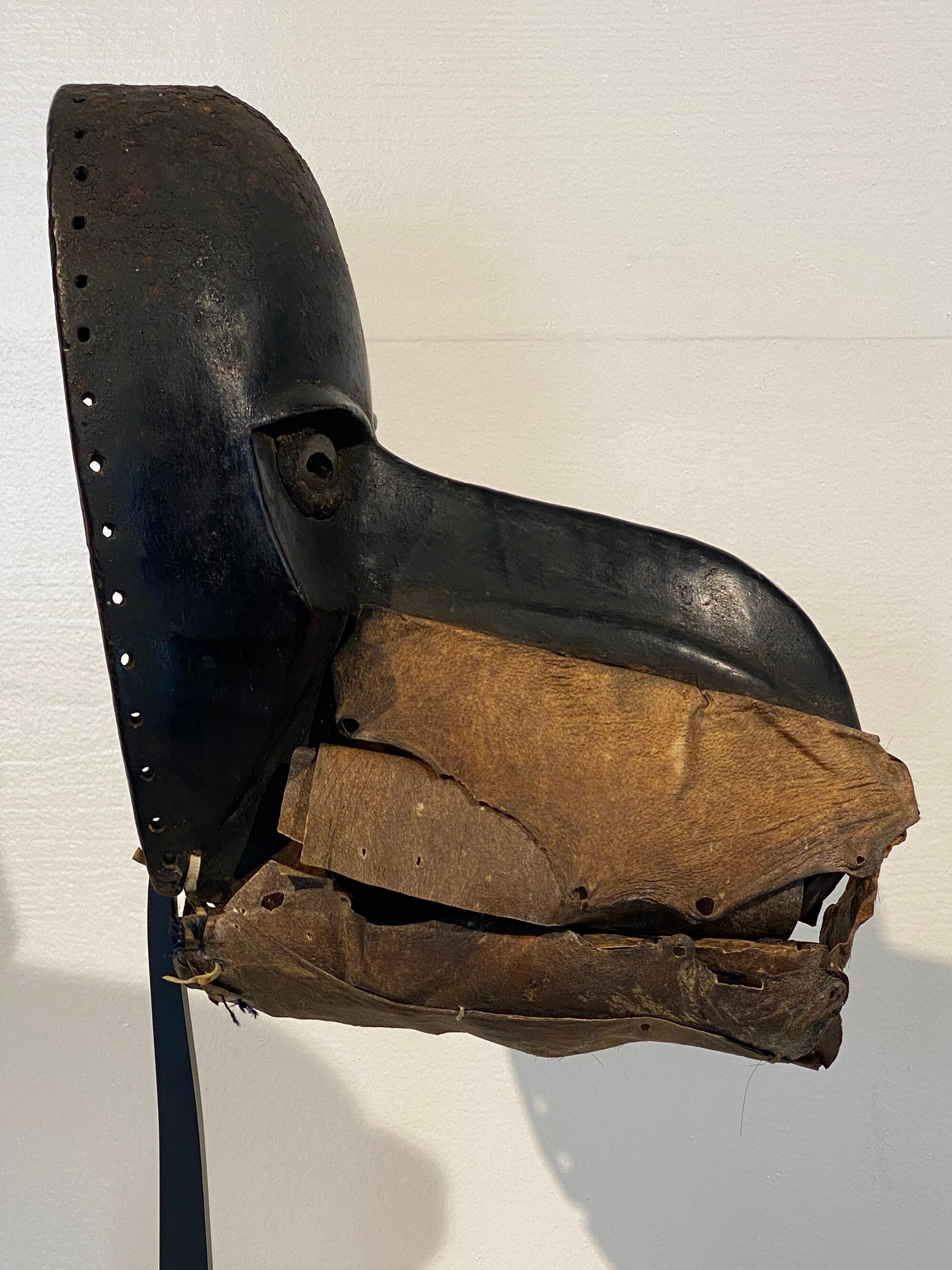 African Dan Mask In Fair Condition For Sale In Schellebelle, BE