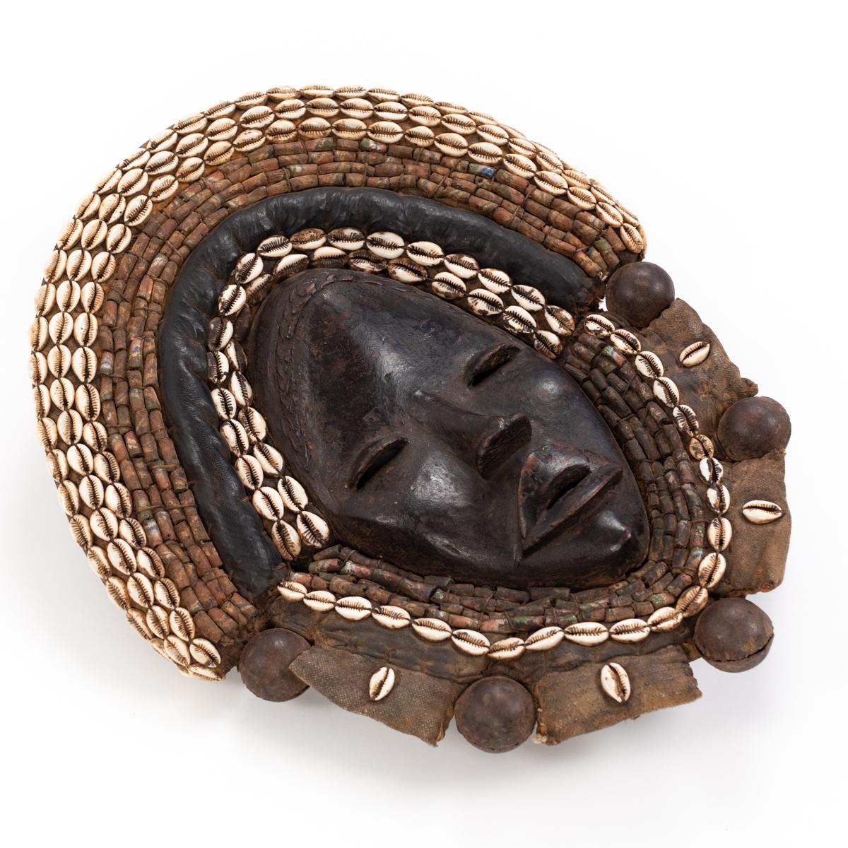 African Dan Yakuba Guard Mask Small Shells and Bells from the Ivory Coast 1970s For Sale 4