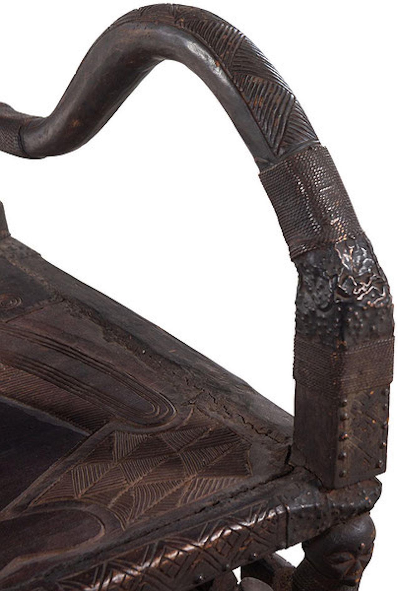 African Decorative Armchair In Good Condition For Sale In Montreal, QC