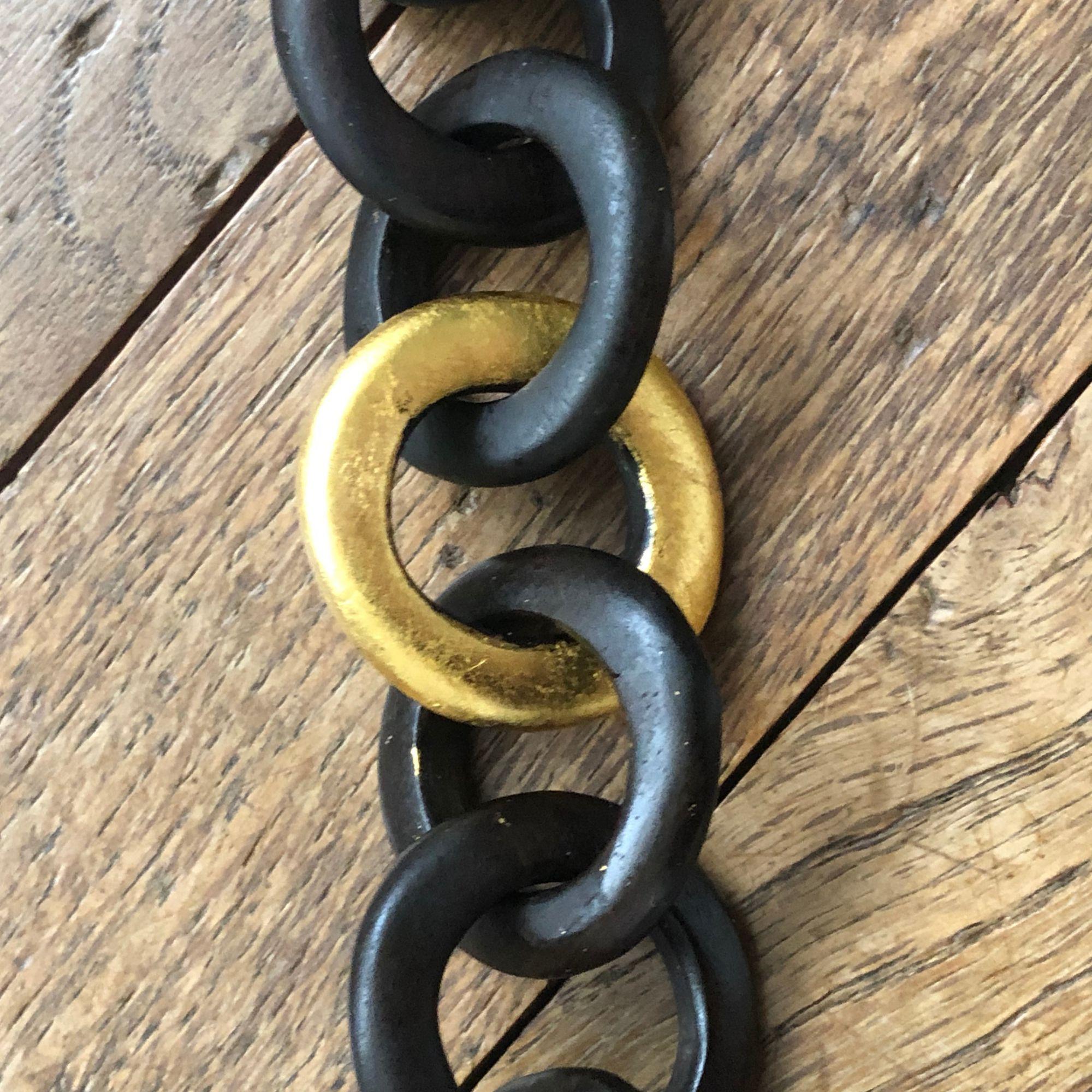 African Ebony Circles Gold Leaf Necklace In New Condition In Poitiers, FR