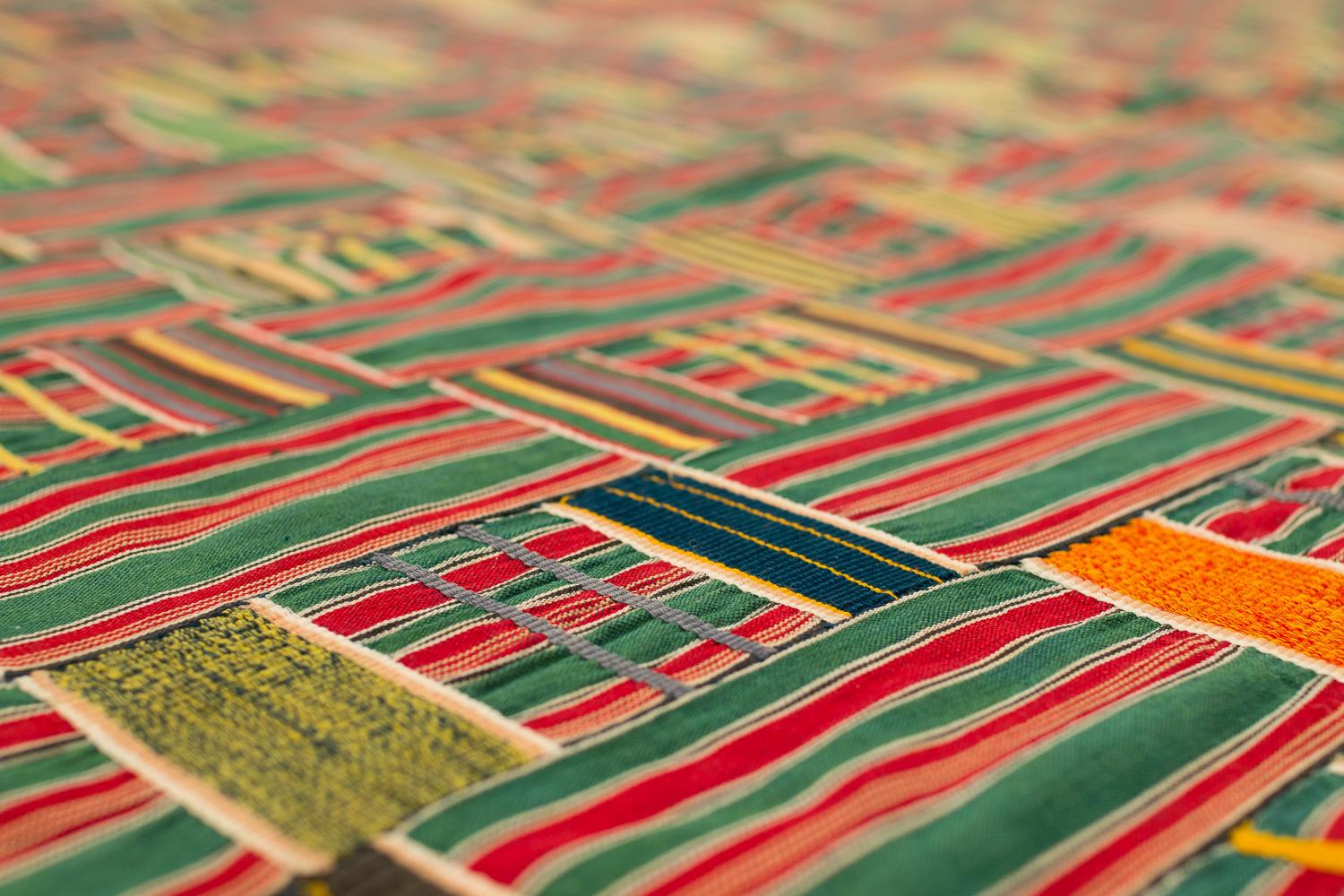 Tissu africain Ewe Kente Textile/Tablette murale Excellent état - En vente à New York, NY