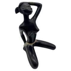 Skulptur einer afrikanischen Frauenfigur von Leopold Anzengruber, Österreich, Wien, 1950er Jahre