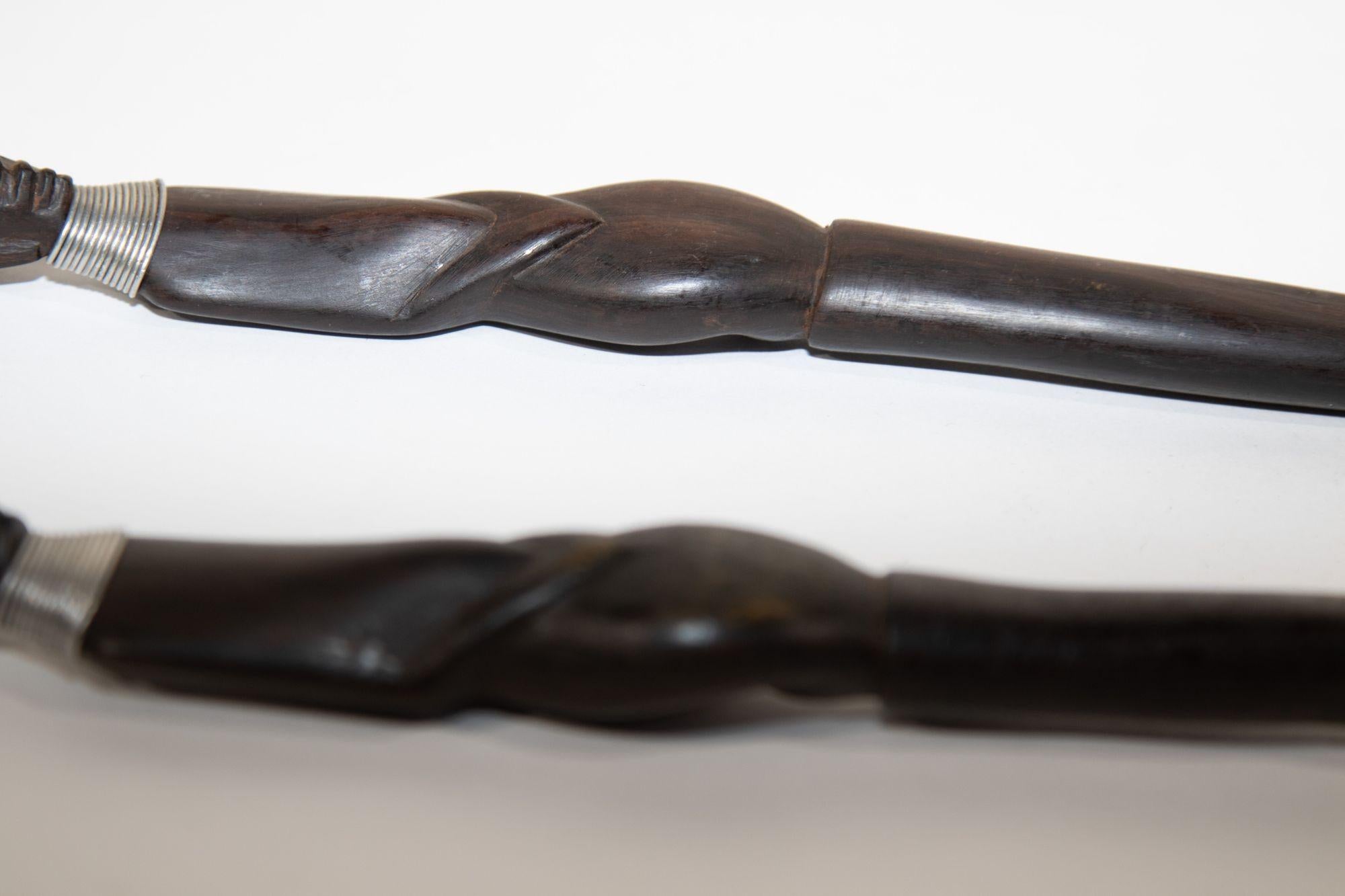 African Folk Art Hand Carved Sculptures Fork and Spoon Dark Ebony Wood In Good Condition For Sale In North Hollywood, CA