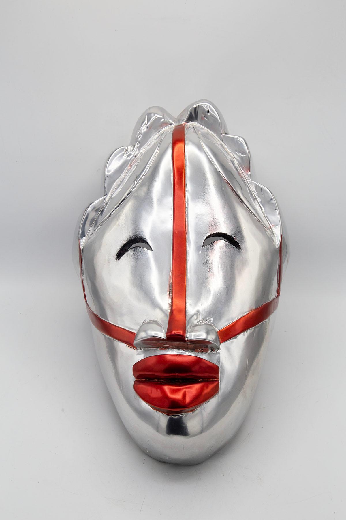 Afrikanische futuristische Silbermaske aus Silber, entworfen von Bomber Bax (Futuristisch) im Angebot