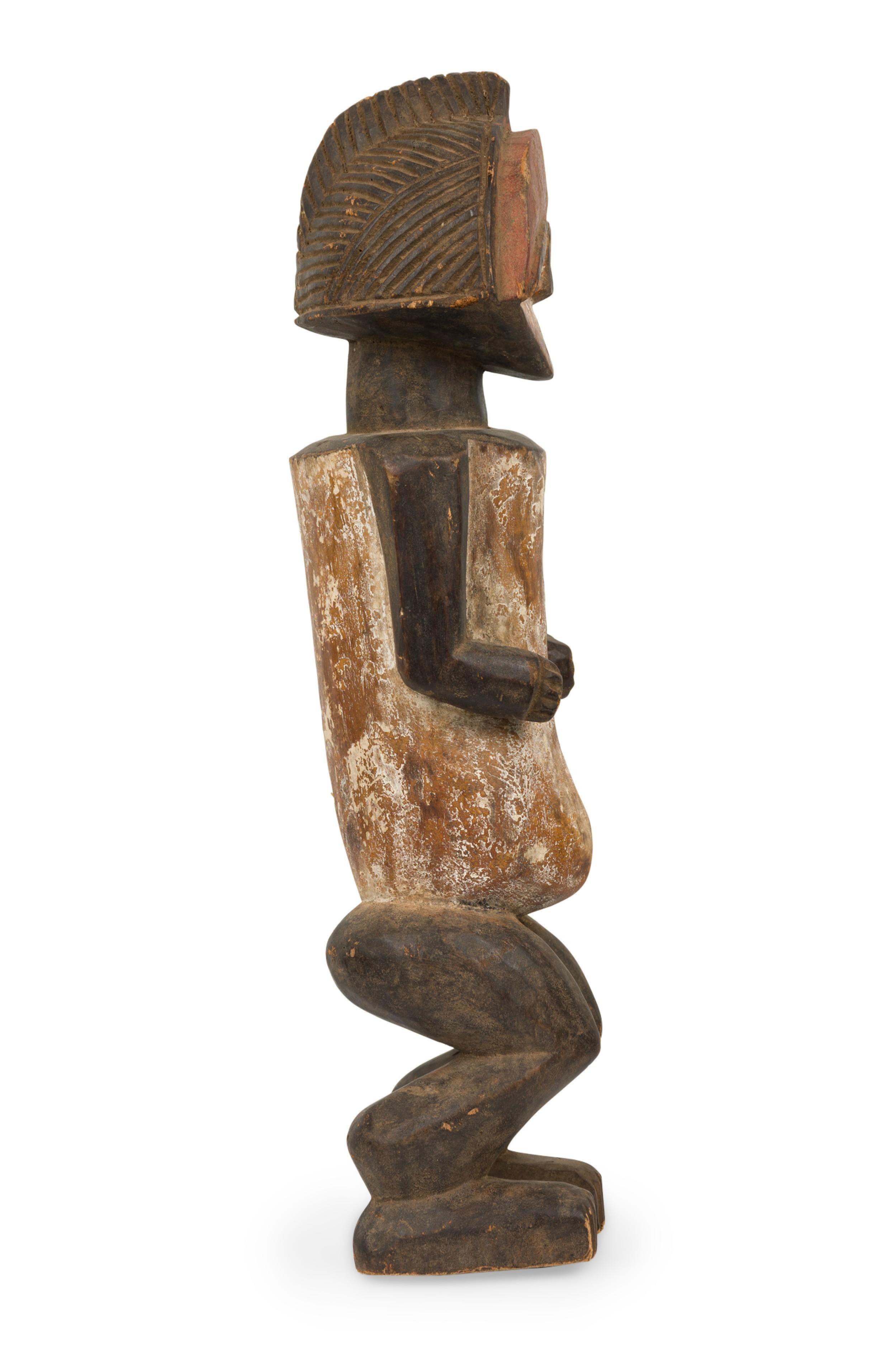 Sculpté Gabon africain Fin du 20e siècle Figure reliquaire masculine sculptée à la main en vente