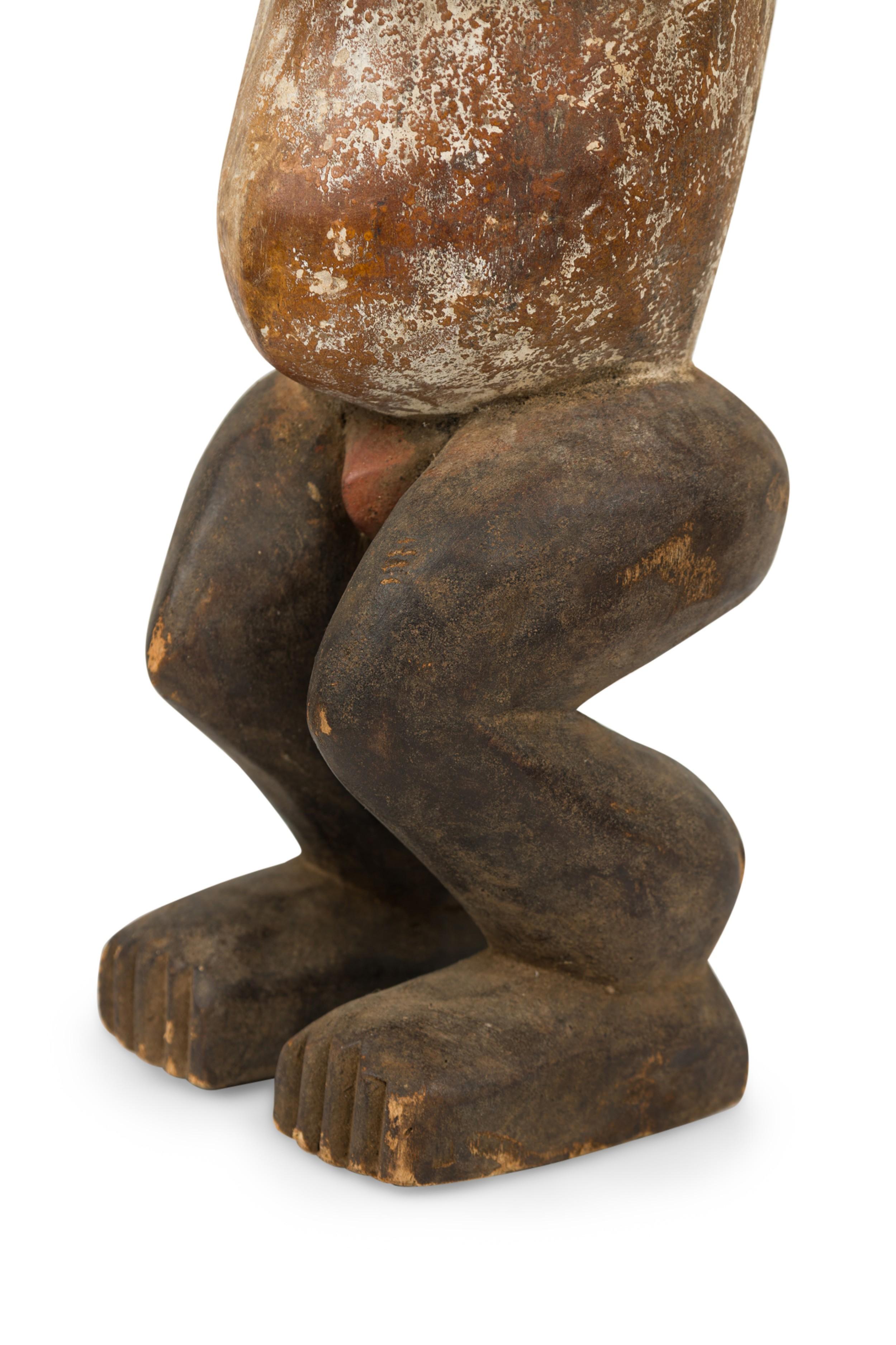 Os Gabon africain Fin du 20e siècle Figure reliquaire masculine sculptée à la main en vente
