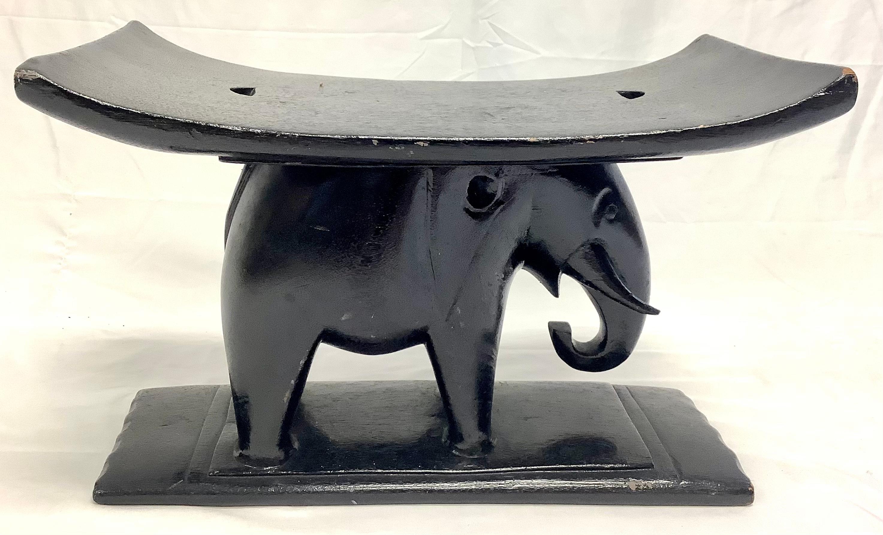 20ième siècle Banc Ashanti africain en bois d'éléphant du Ghana en vente