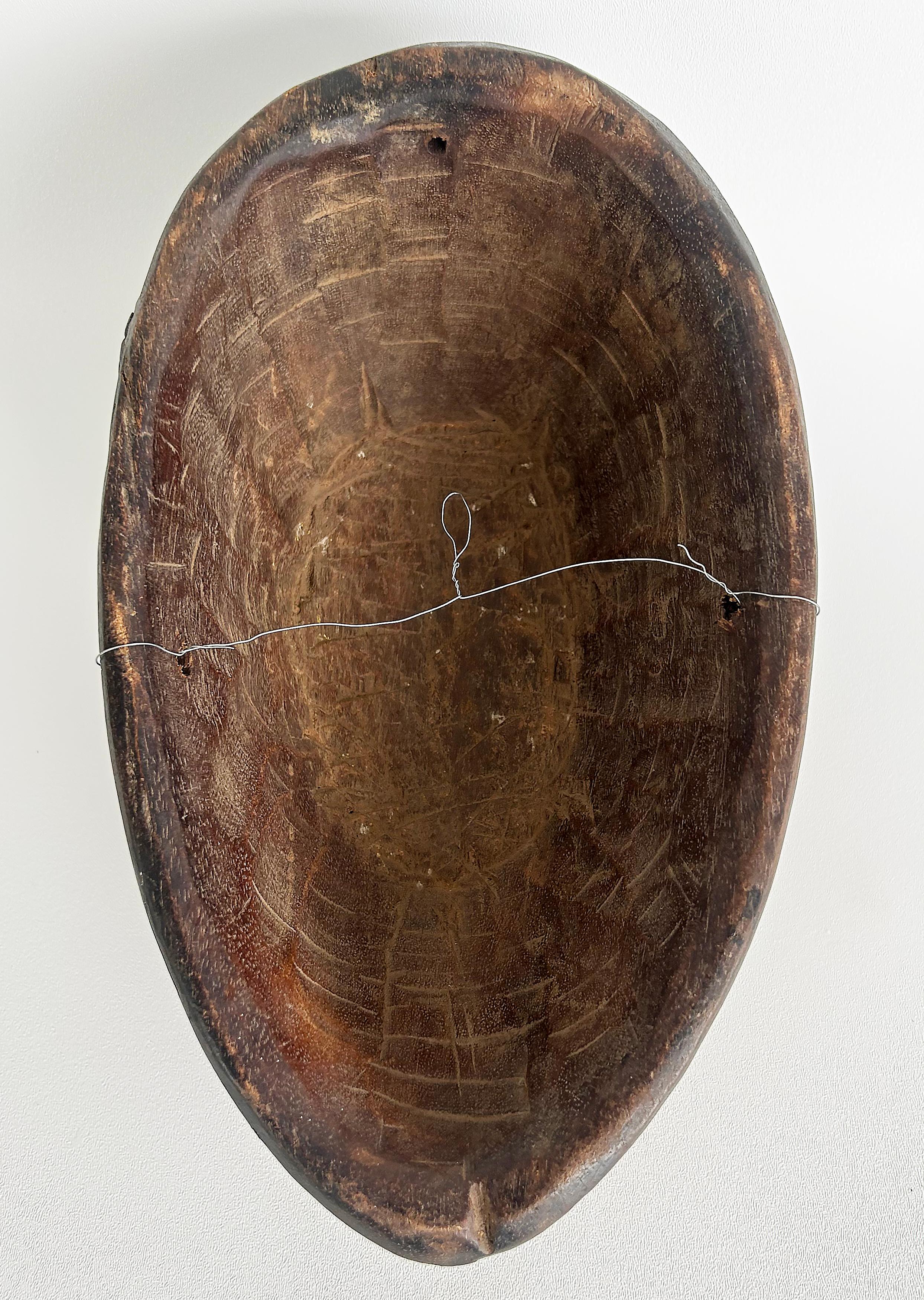Afrikanische handgeschnitzte Ahnenmaske für lebende Geister, Kongolesen (Handgeschnitzt) im Angebot