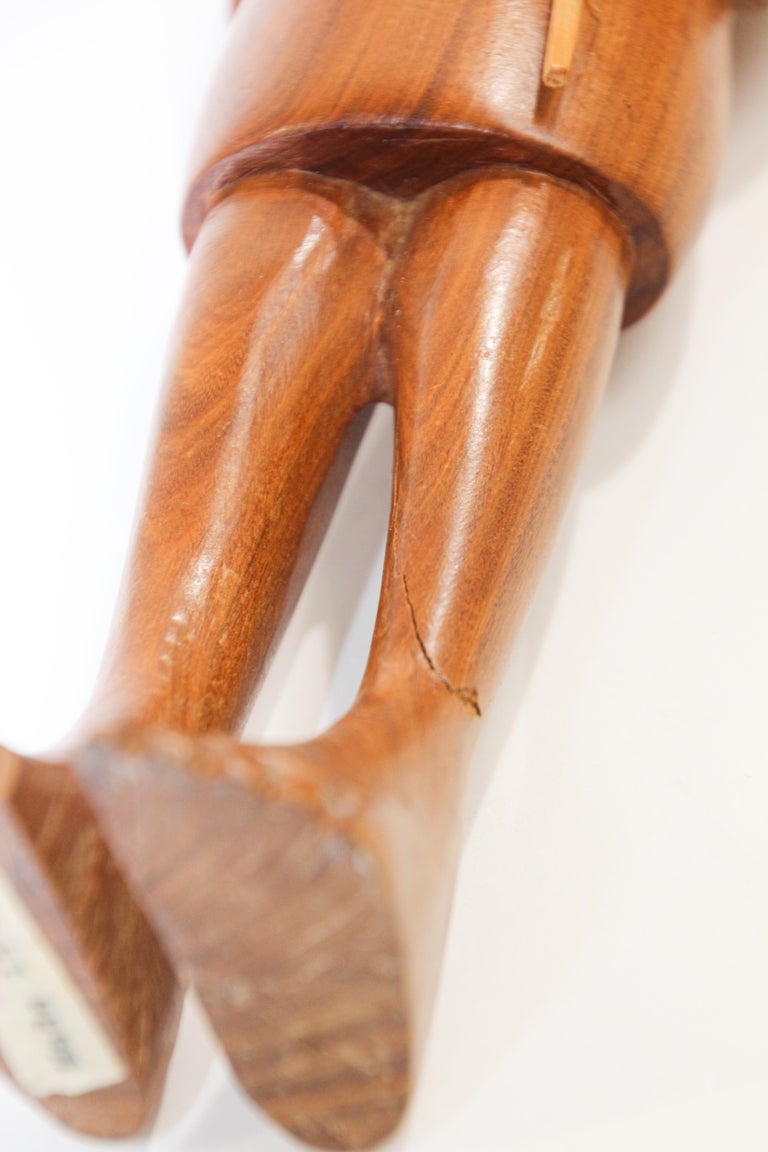 African Kenyan Tribal Art Hand Carved Sculpture For Sale 10