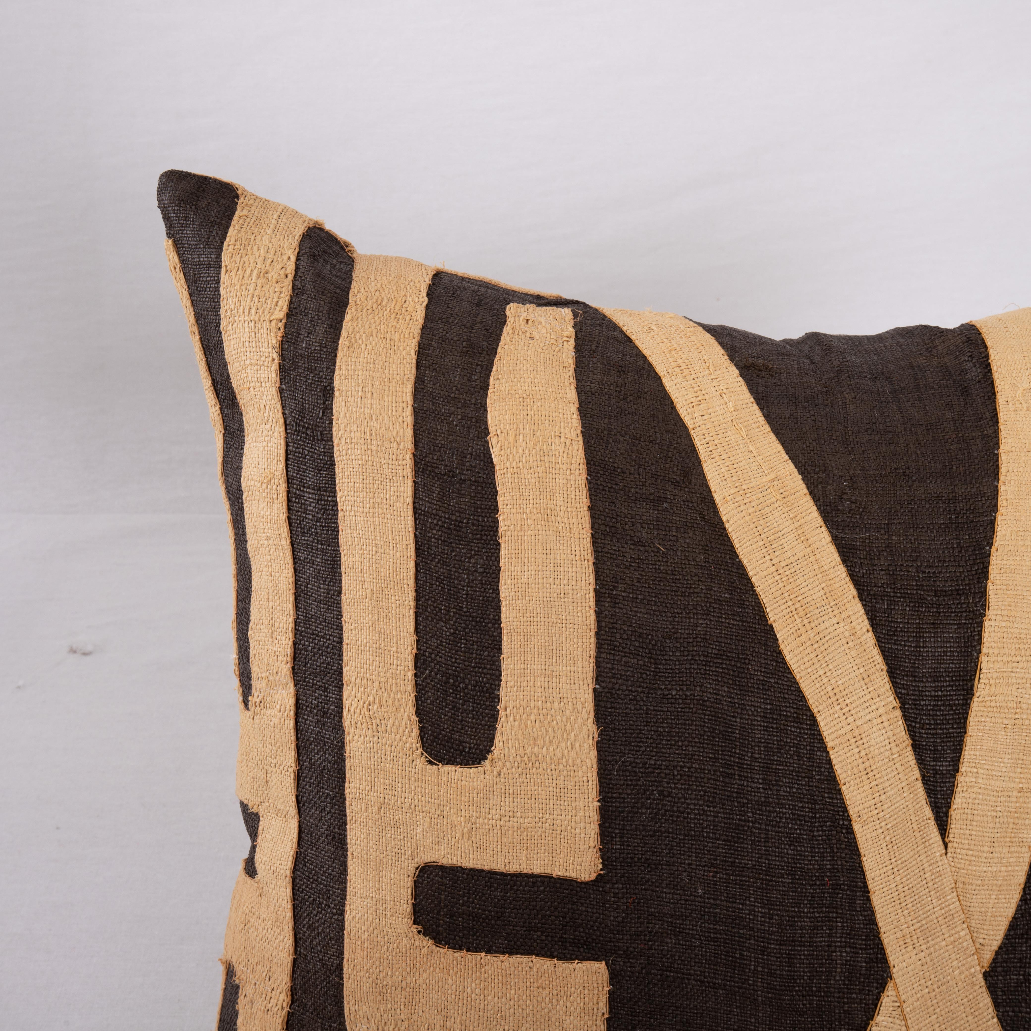 Tribal African Kuba Cloth Raffia Pillow Case For Sale