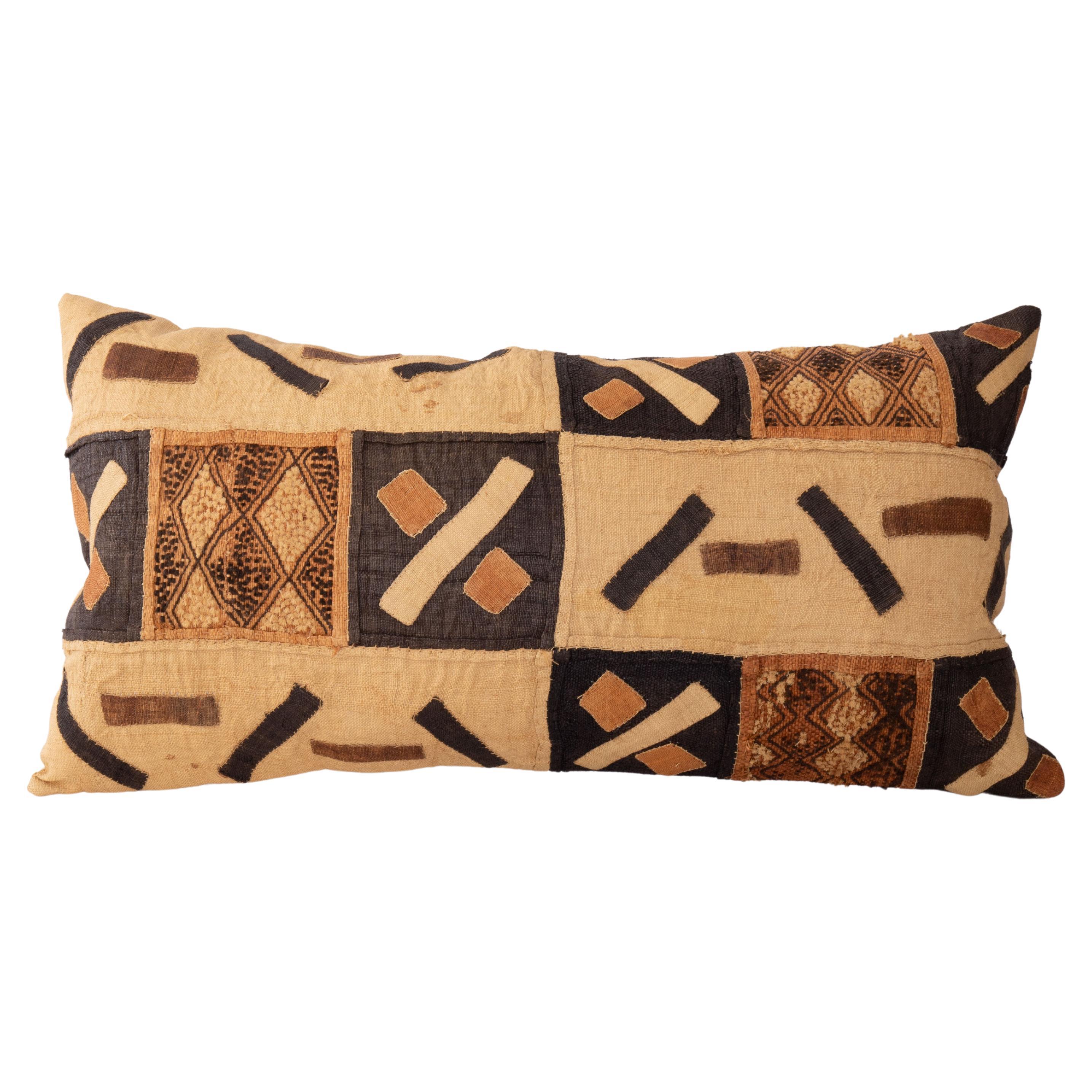 African Kuba Cloth Raffia Pillow Case For Sale