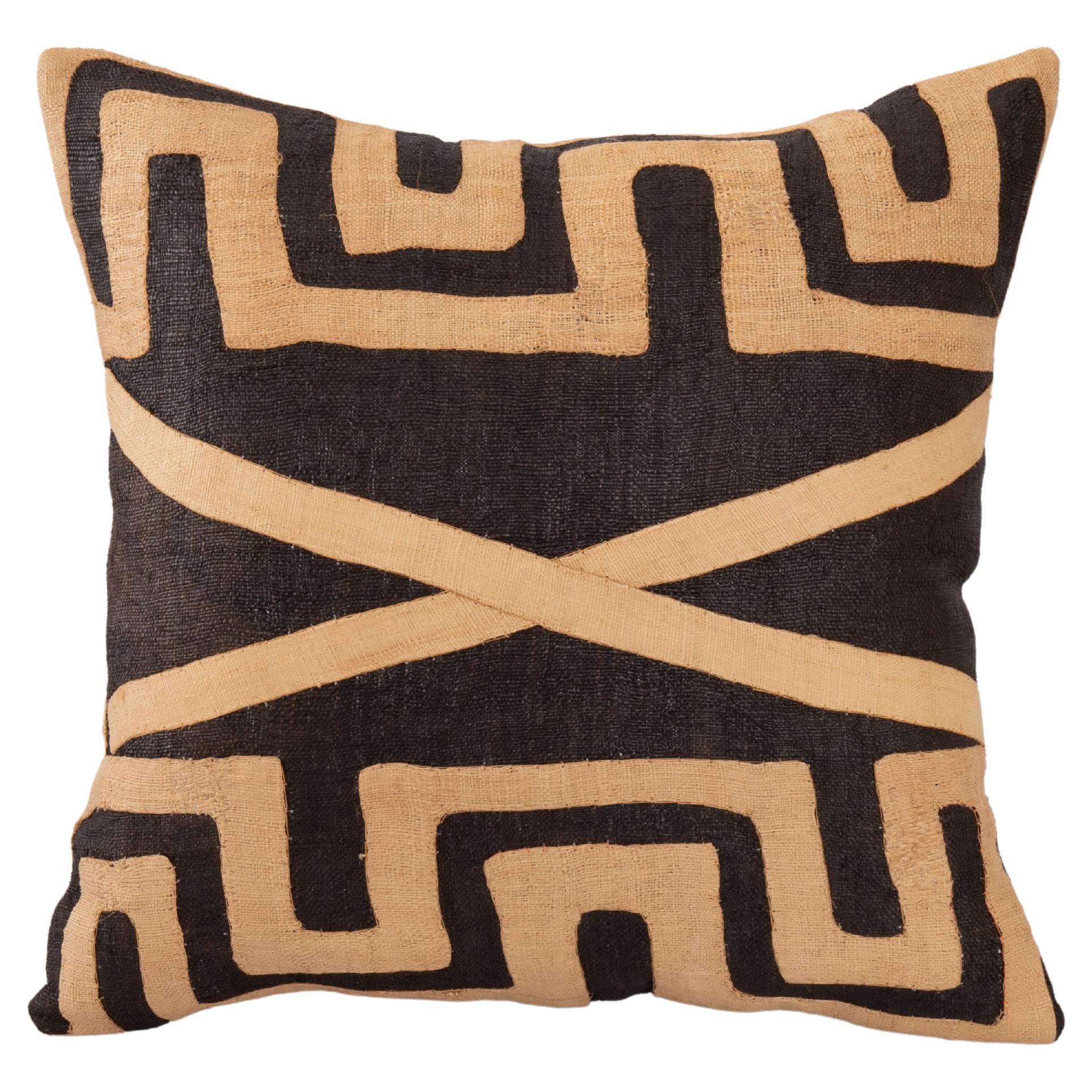 Antique and Vintage Pillows and Throws 9,091 For Sale at 1stDibs