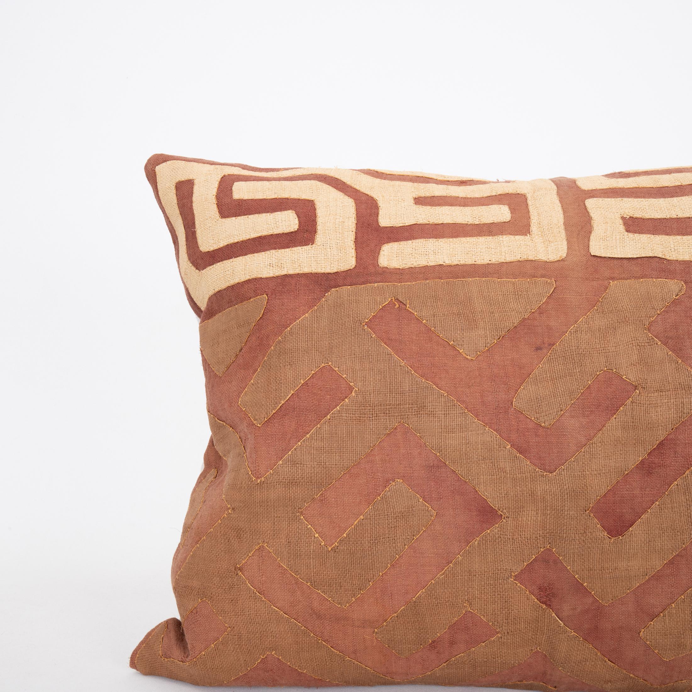 Tribal African Kuba Cloth Raffia Pillow Cover For Sale