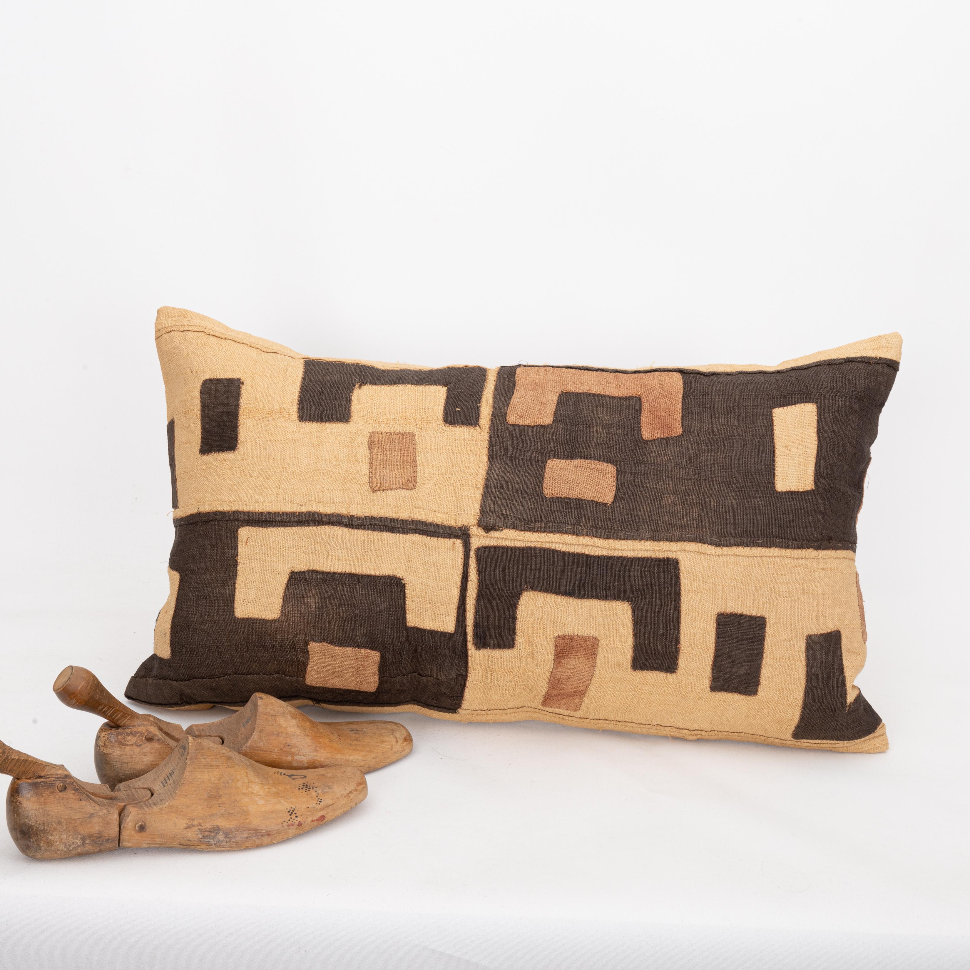 Tribal African Kuba Cloth Raffia Pillow Cover For Sale