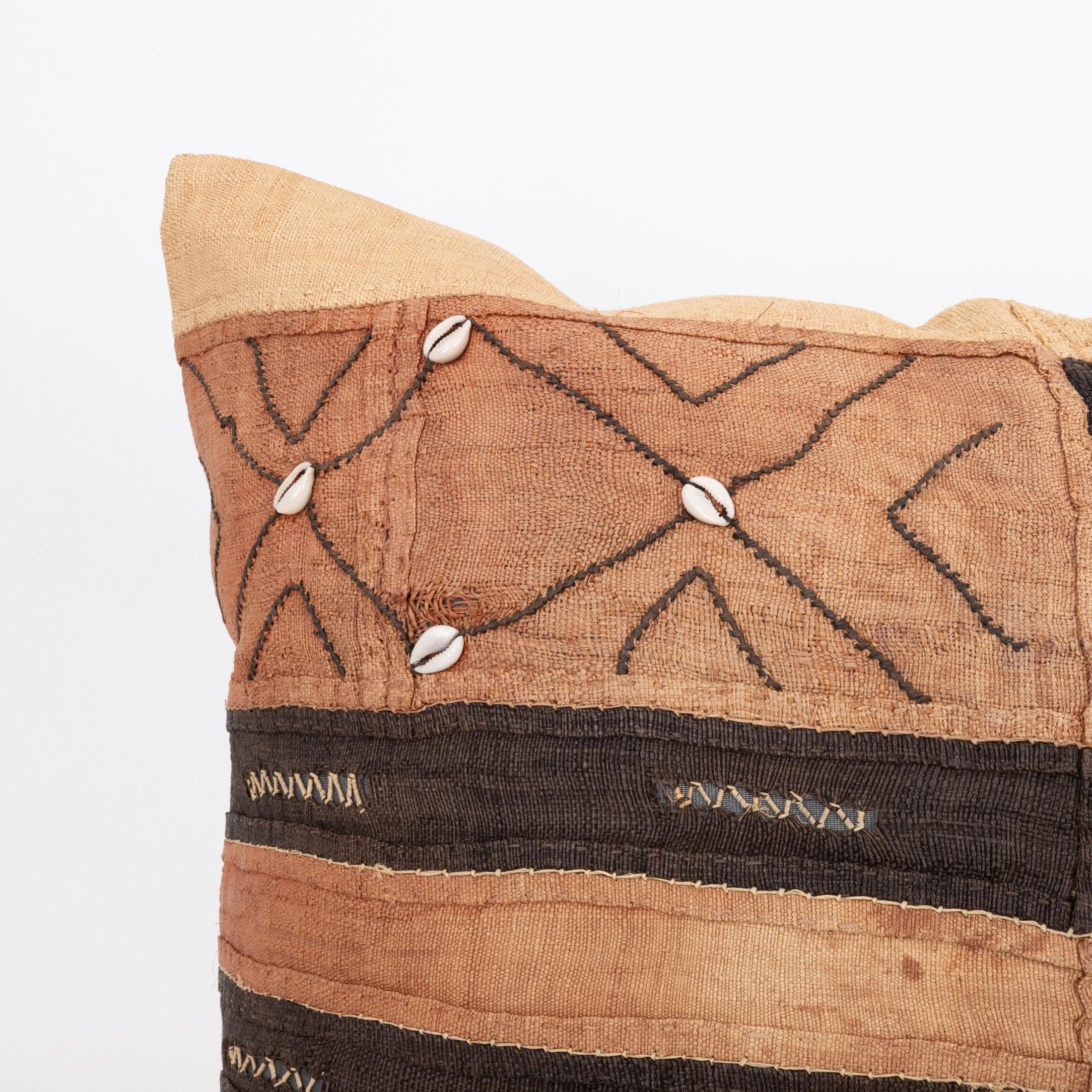 Congolese African Kuba Cloth Raffia Pillow Cover For Sale