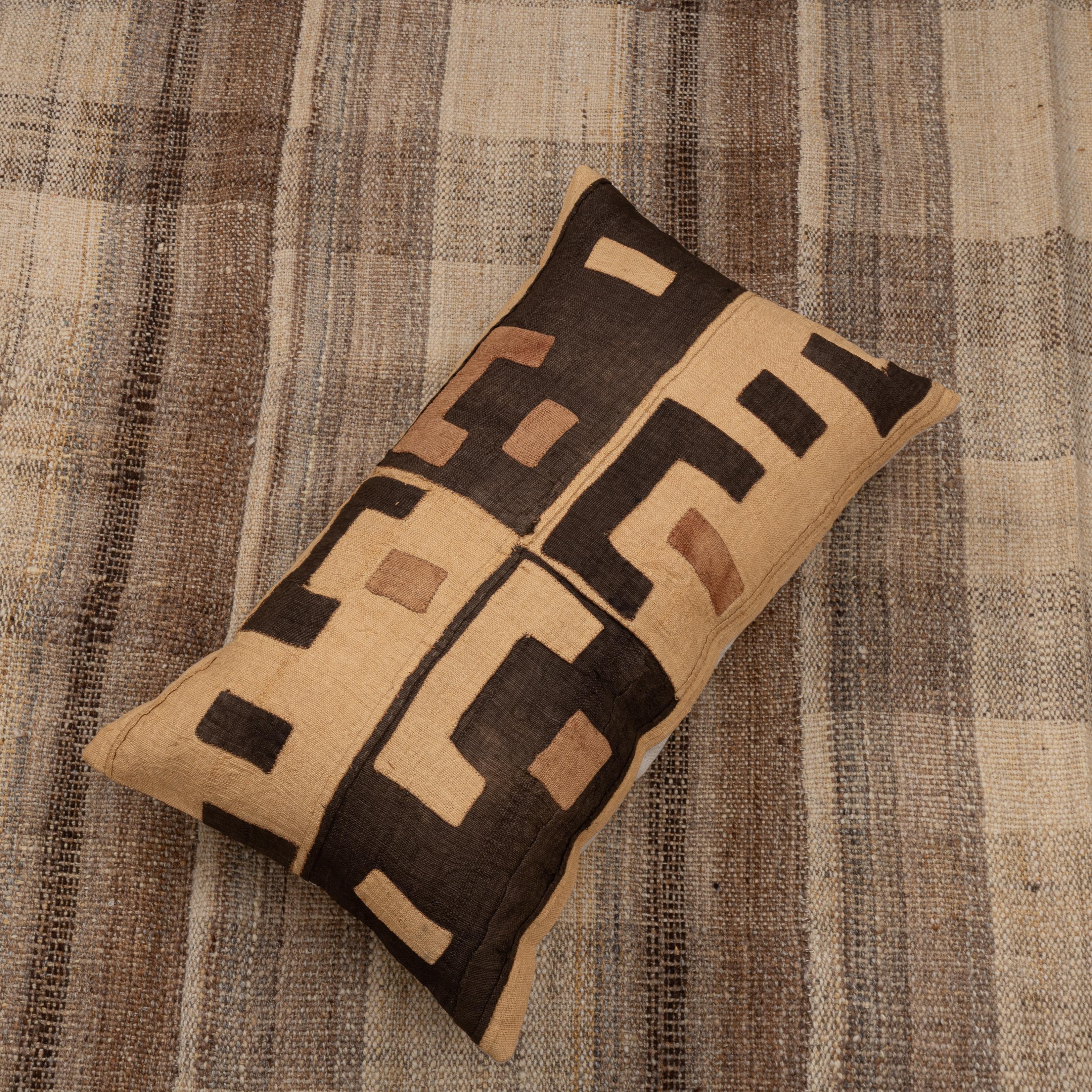 20th Century African Kuba Cloth Raffia Pillow Cover For Sale