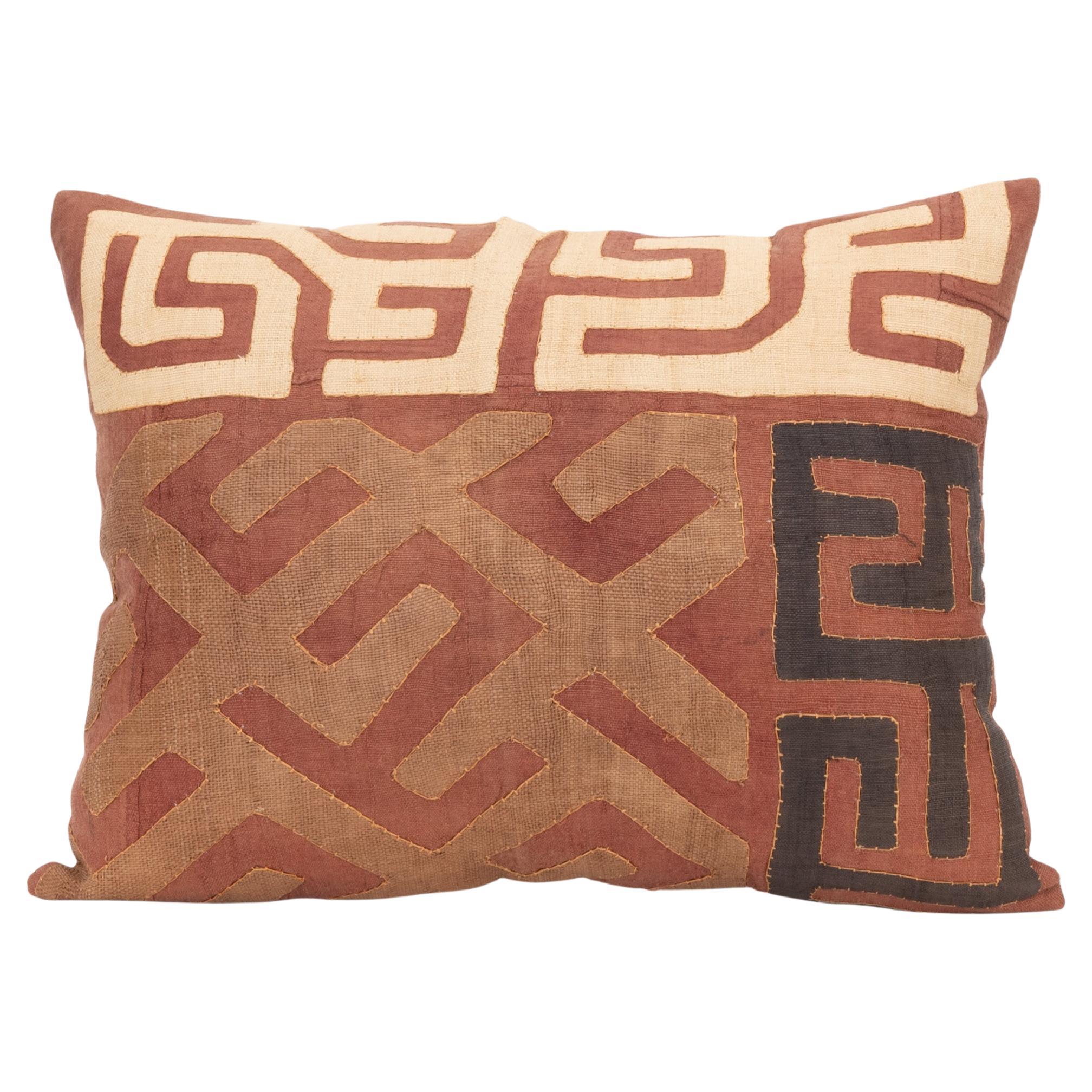 What is raffia cloth used for?