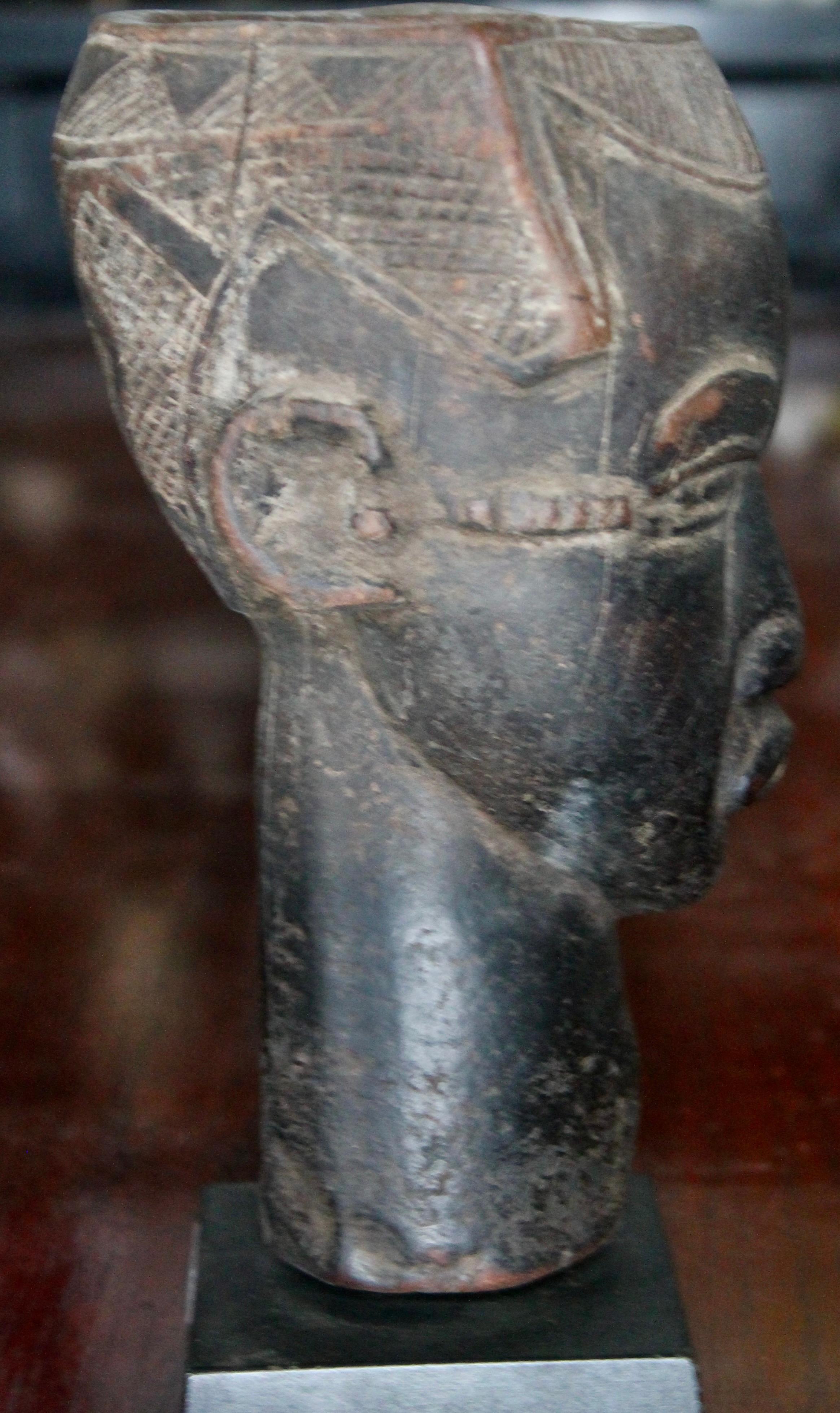 African Kuba Cup Bryce Holcomb Pace Primitive Provenance In Good Condition For Sale In Sharon, CT