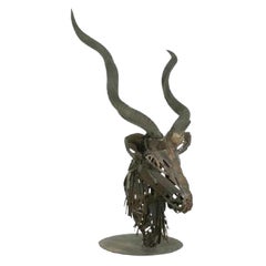 Kudu africain:: Sculpture animalière contemporaine en métal