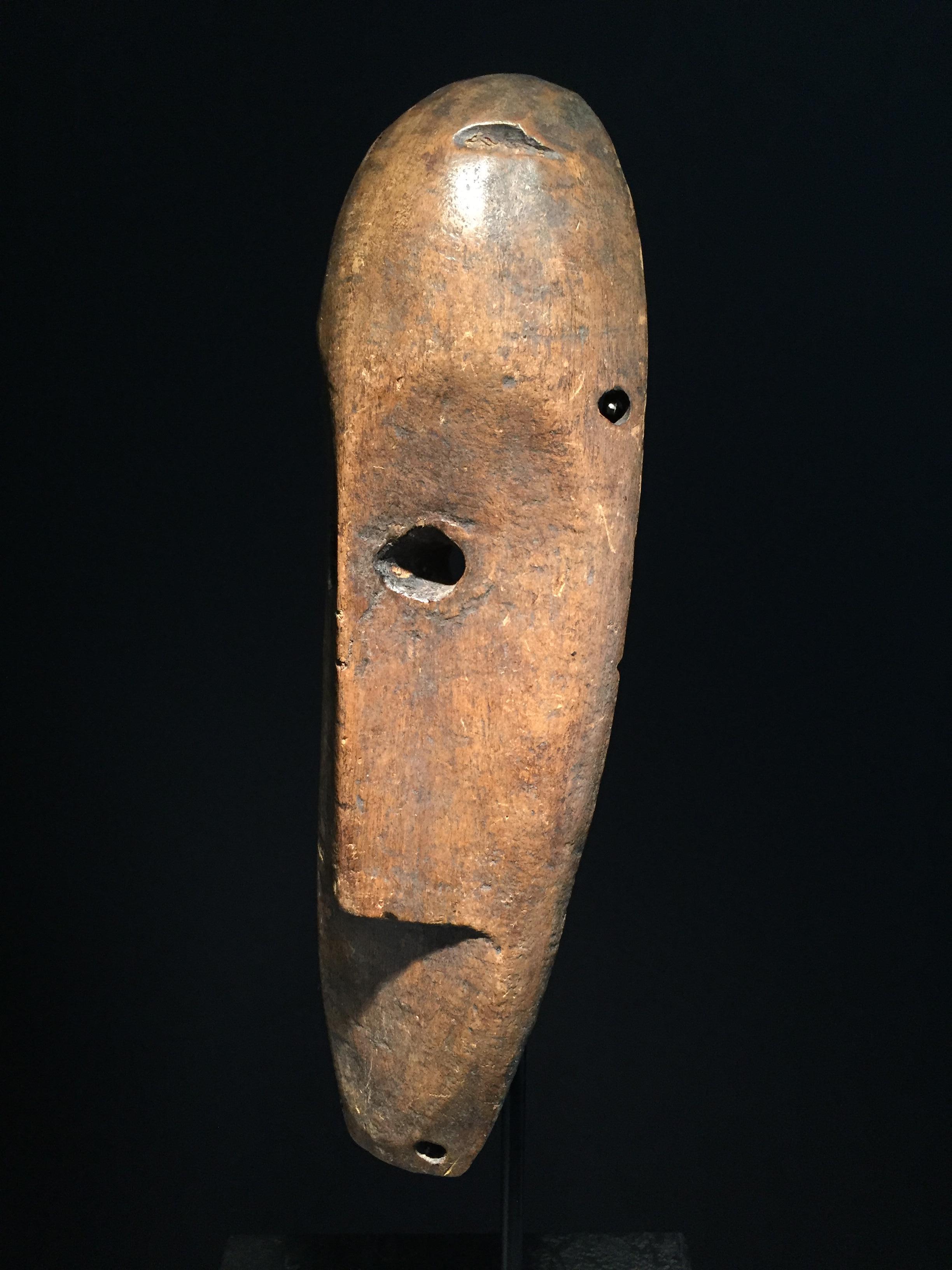 Carved African Lengola Mask