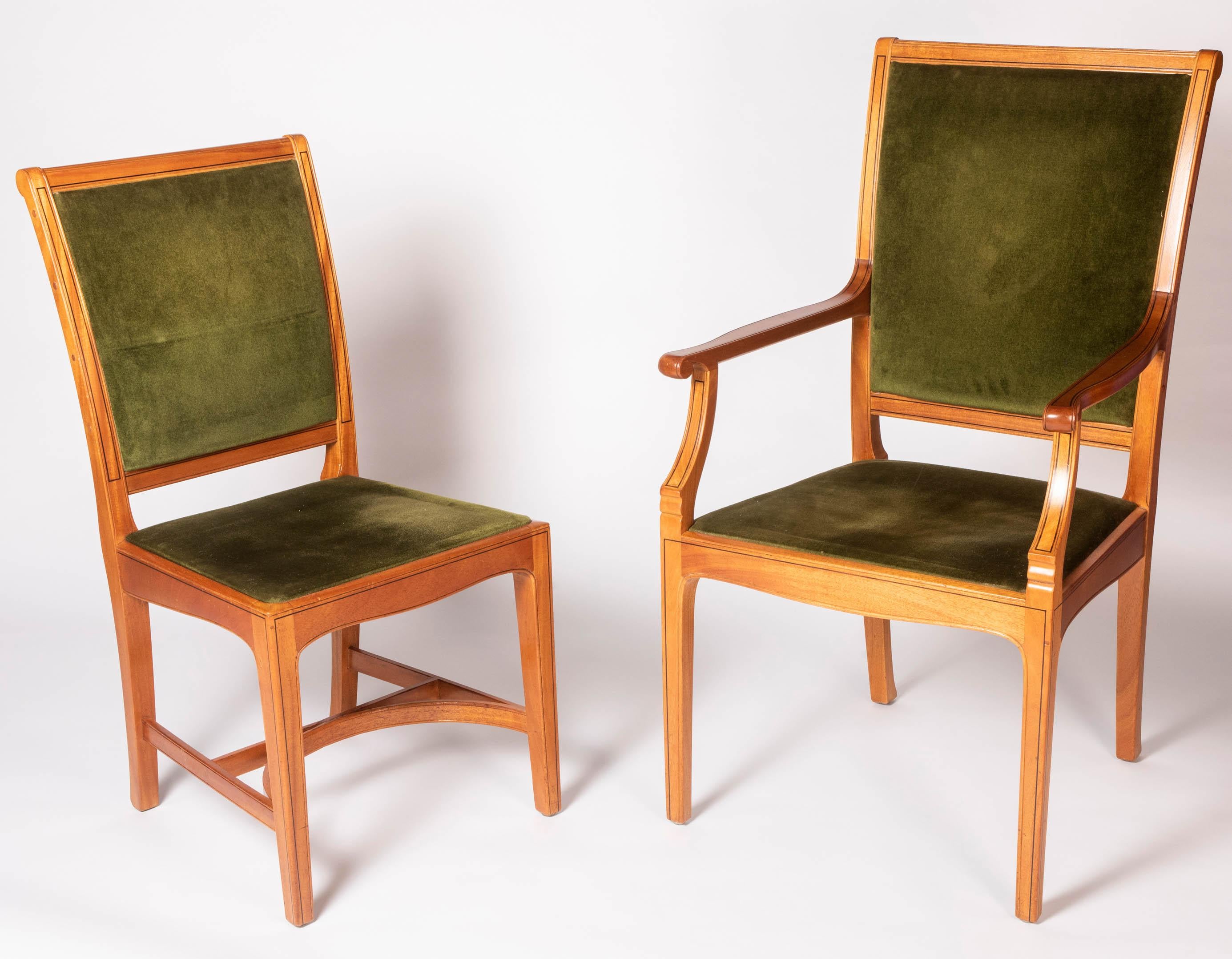 African Mahogany Extendable Dining Table by Edward Barnsley, England, circa 1956 2