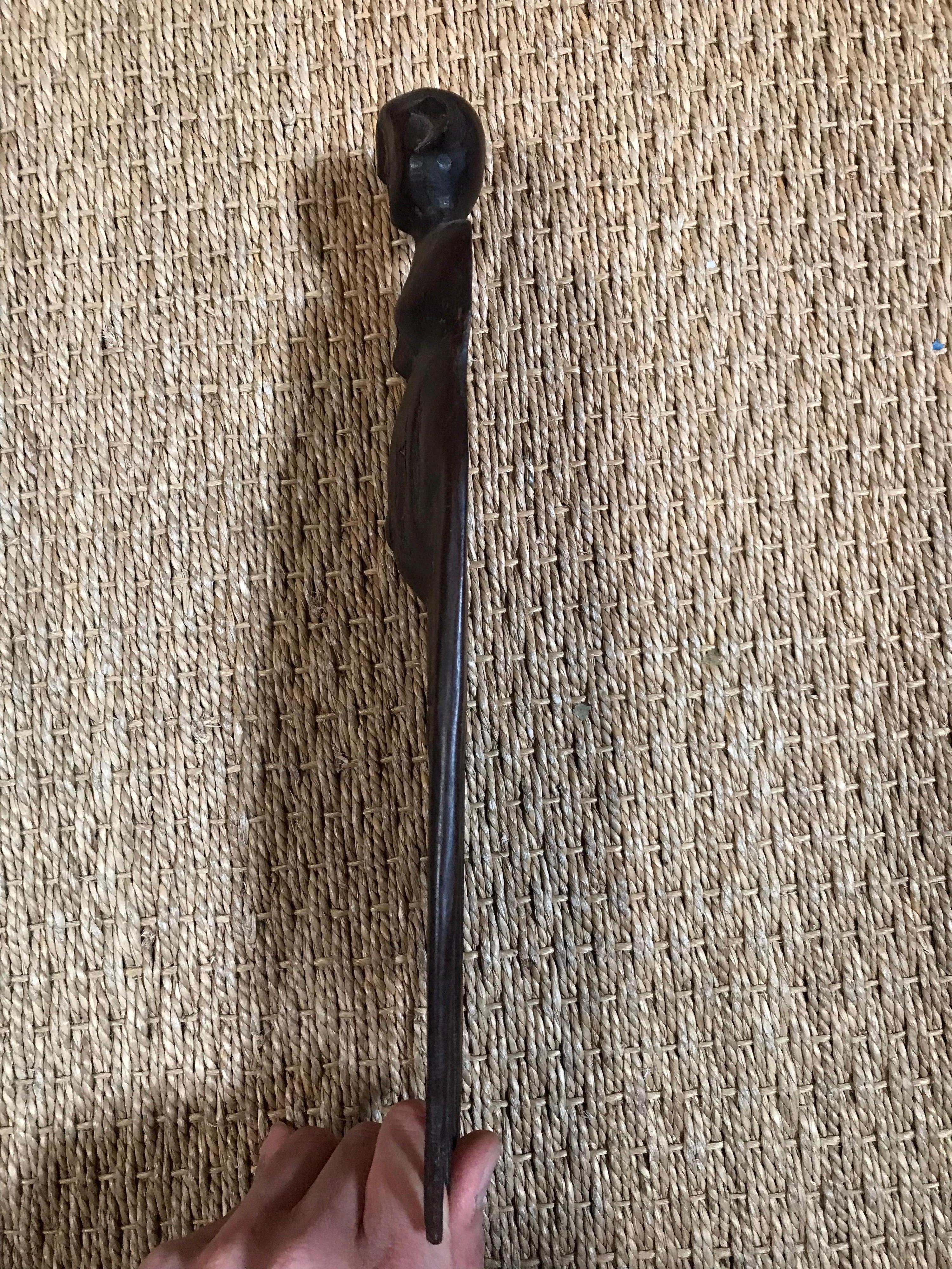 peigne africain en bois ancien