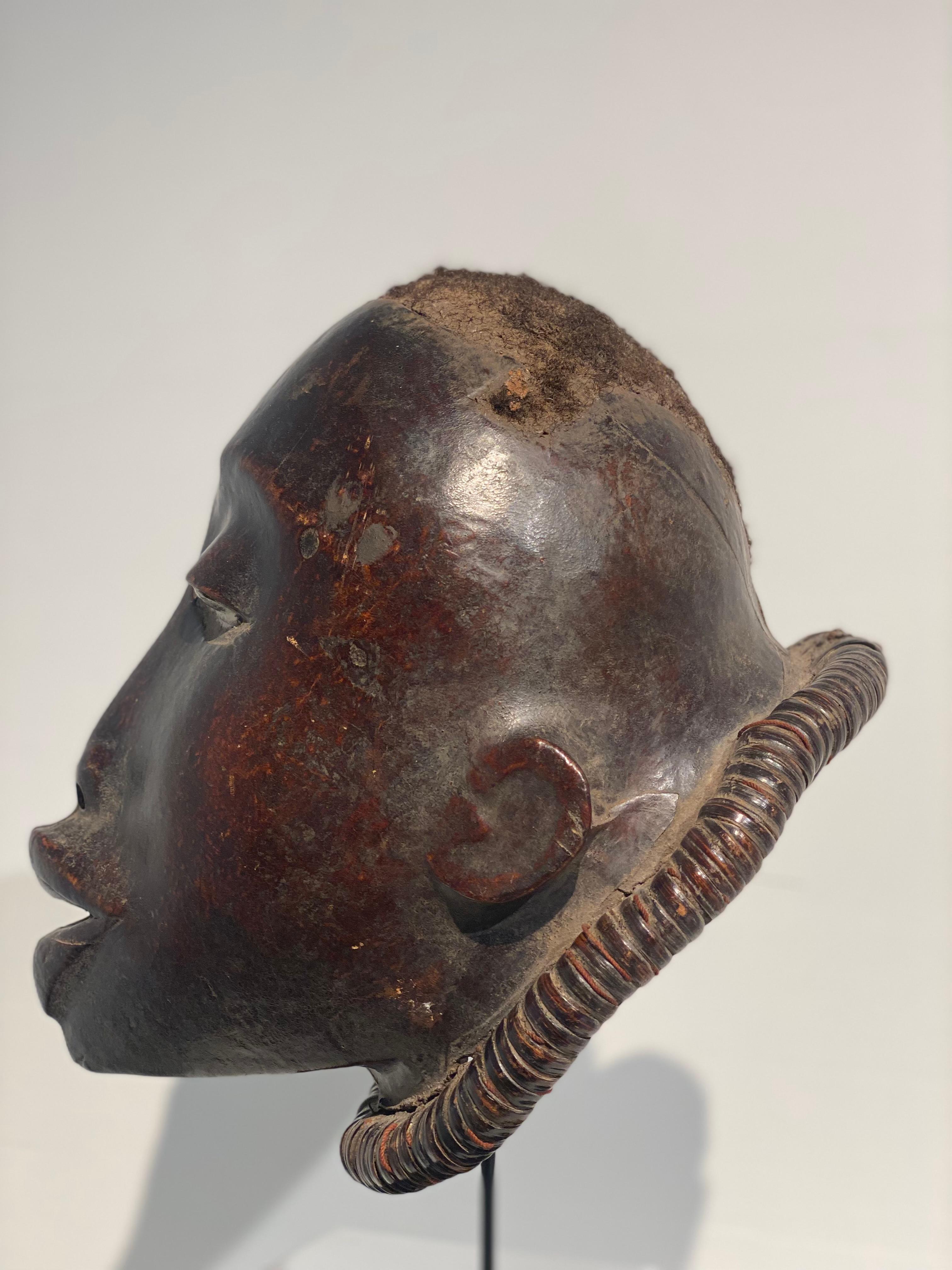 Maschera africana Makonde in vendita 1