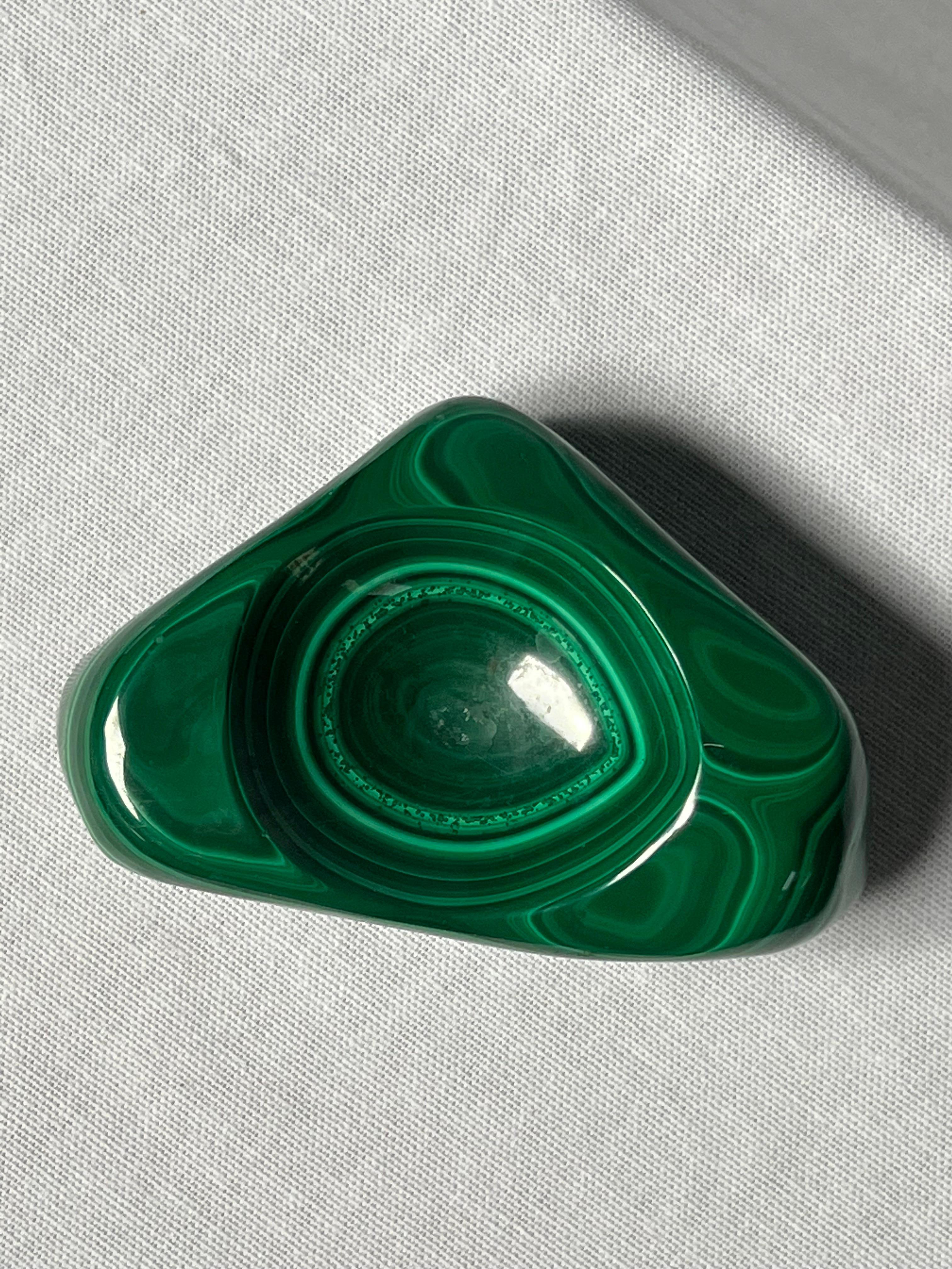 Colonial Revival African massive malachite hand carved Ashtray natural green mineral copper For Sale