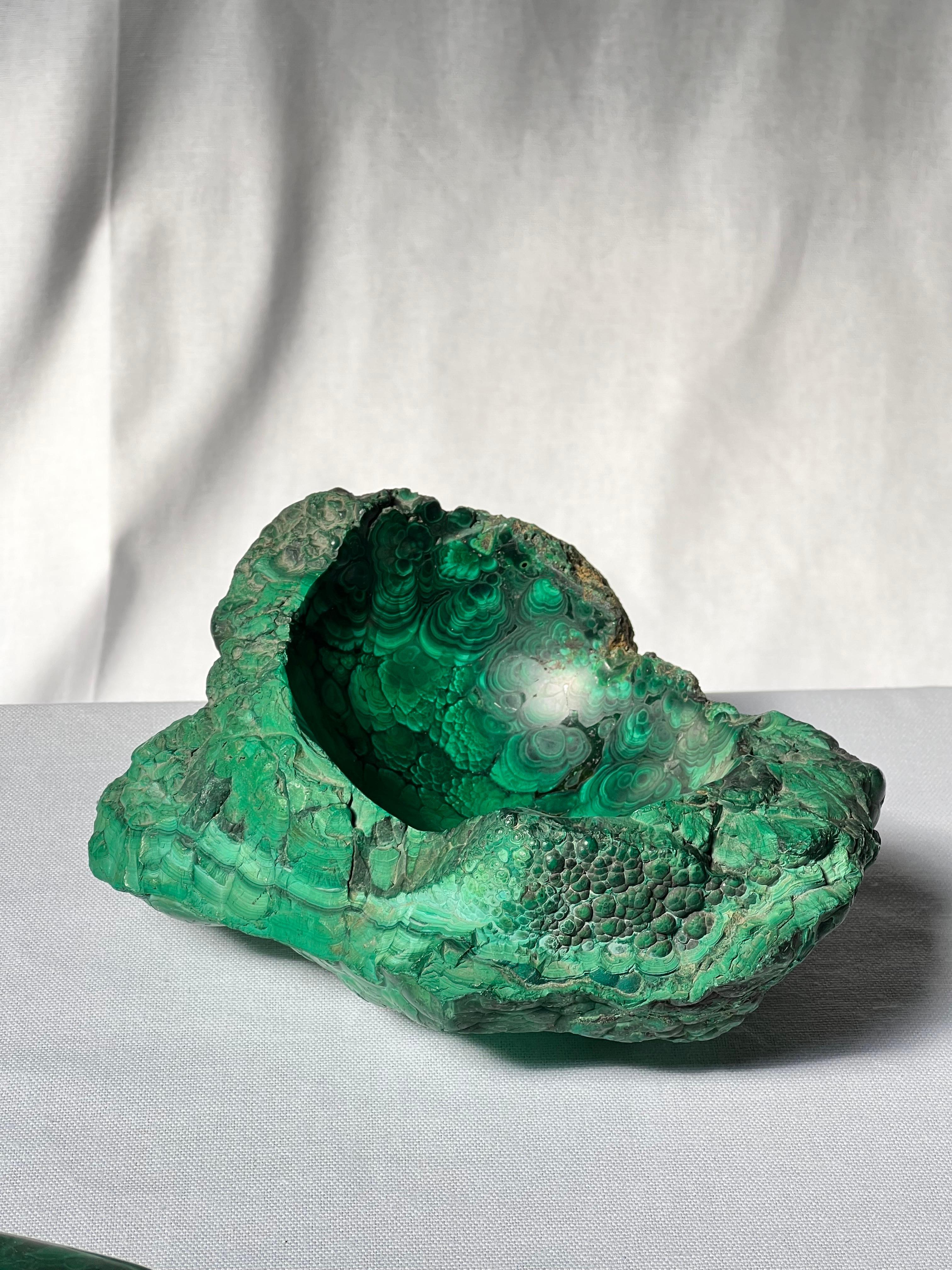 Congolese African massive stone malachite hand carved Ashtray natural green mineral copper For Sale