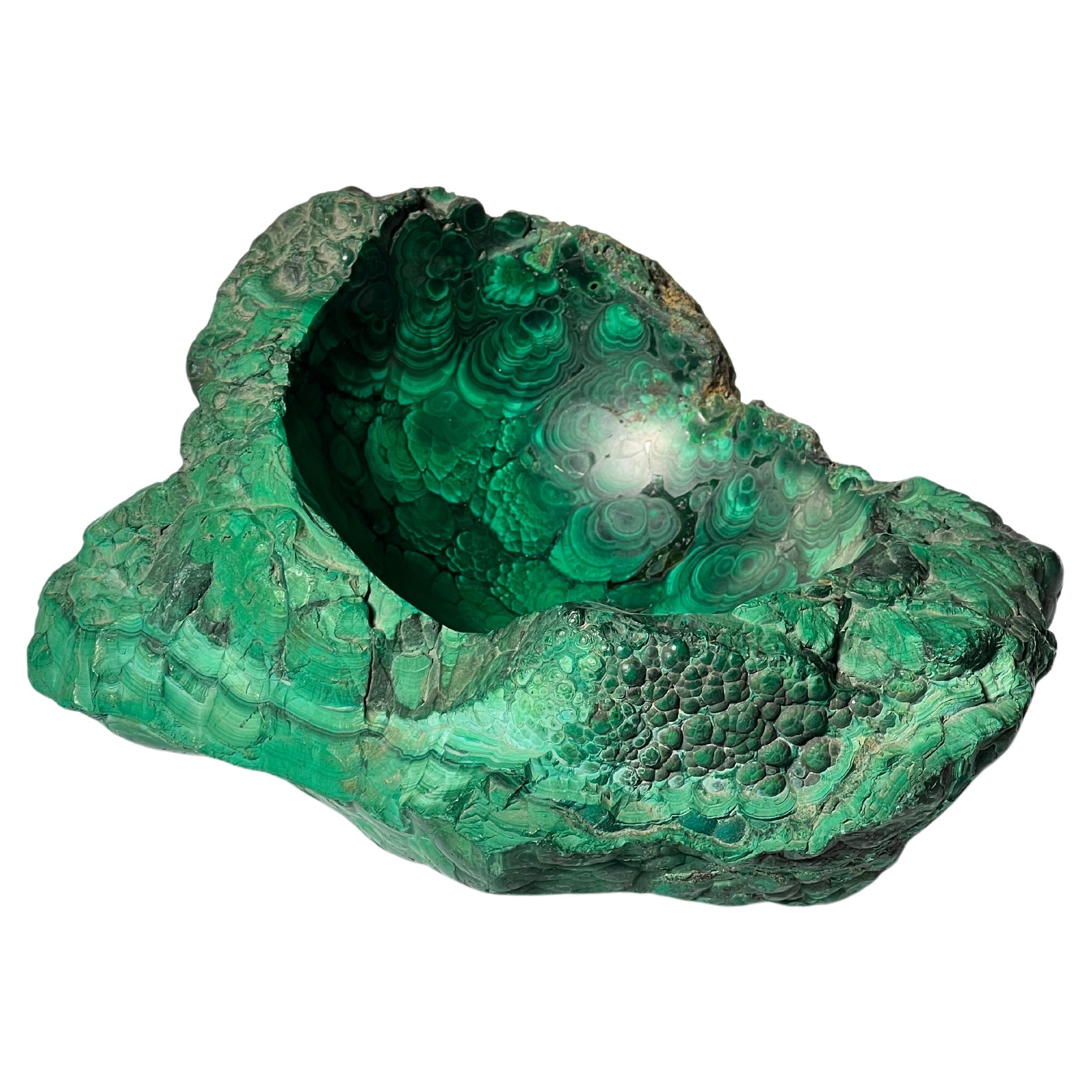 African massive stone malachite hand carved Ashtray natural green mineral copper For Sale