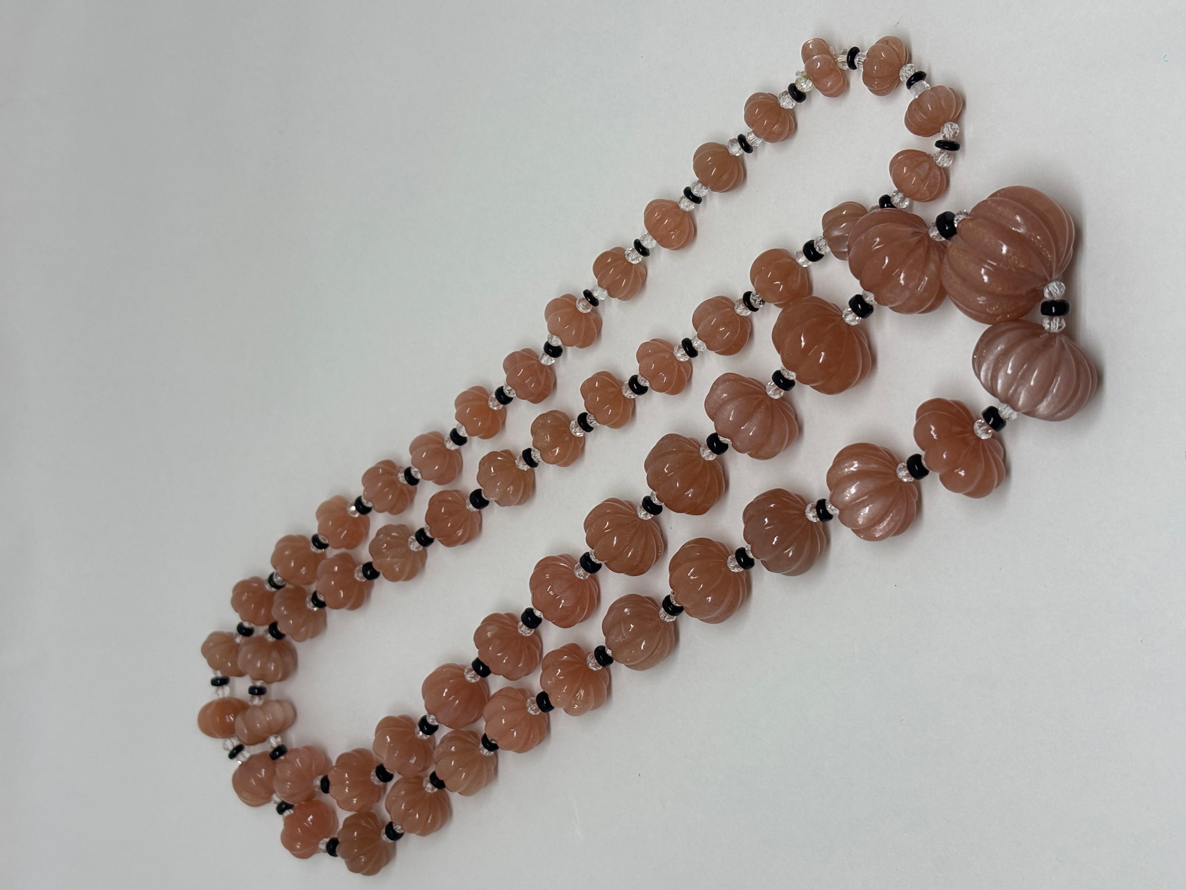 Collier de perles en pierre de lune africaine et cristal d'onyx noir Neuf - En vente à Hong Kong, HK