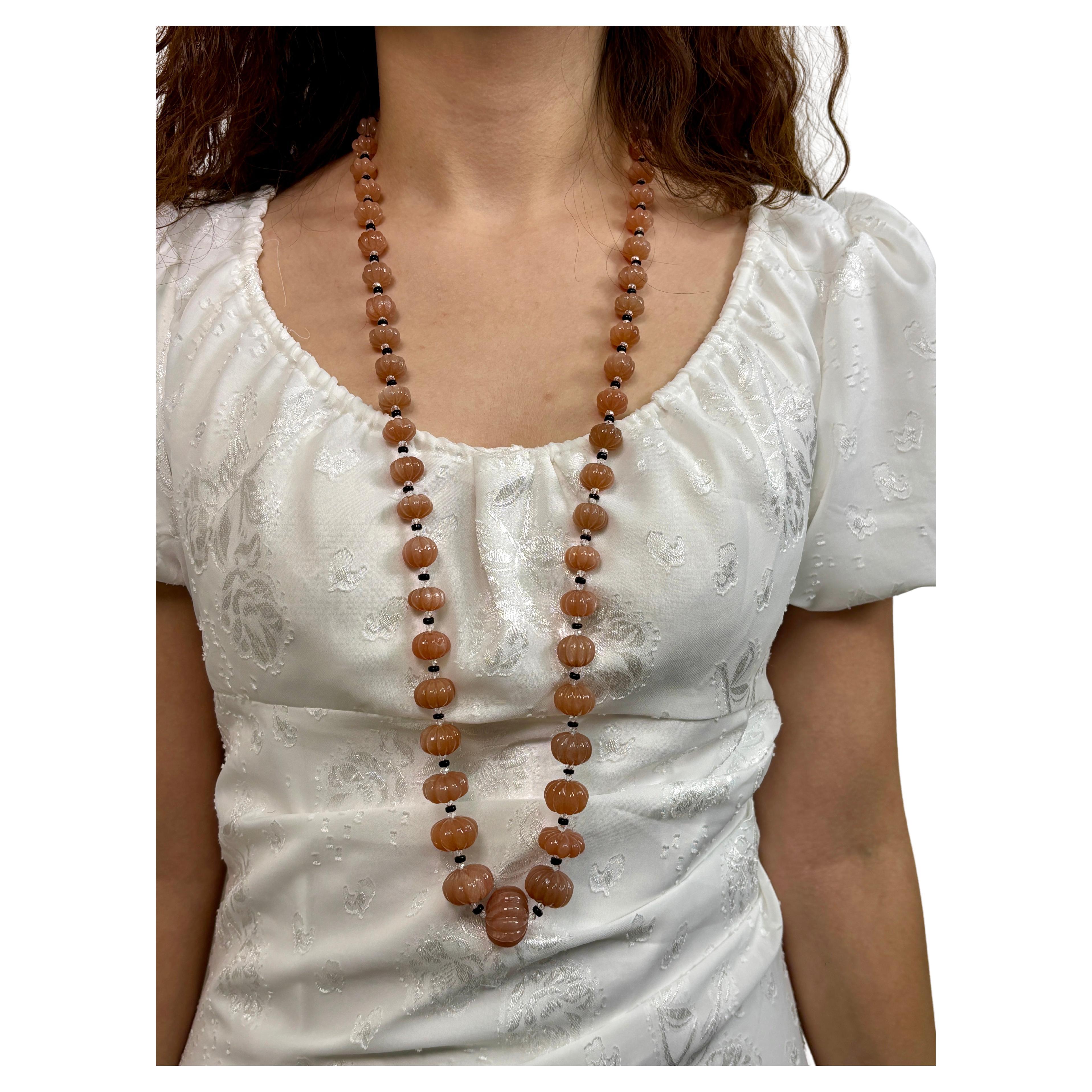 Collana con perline di cristallo di onice nero e pietra di luna africana
