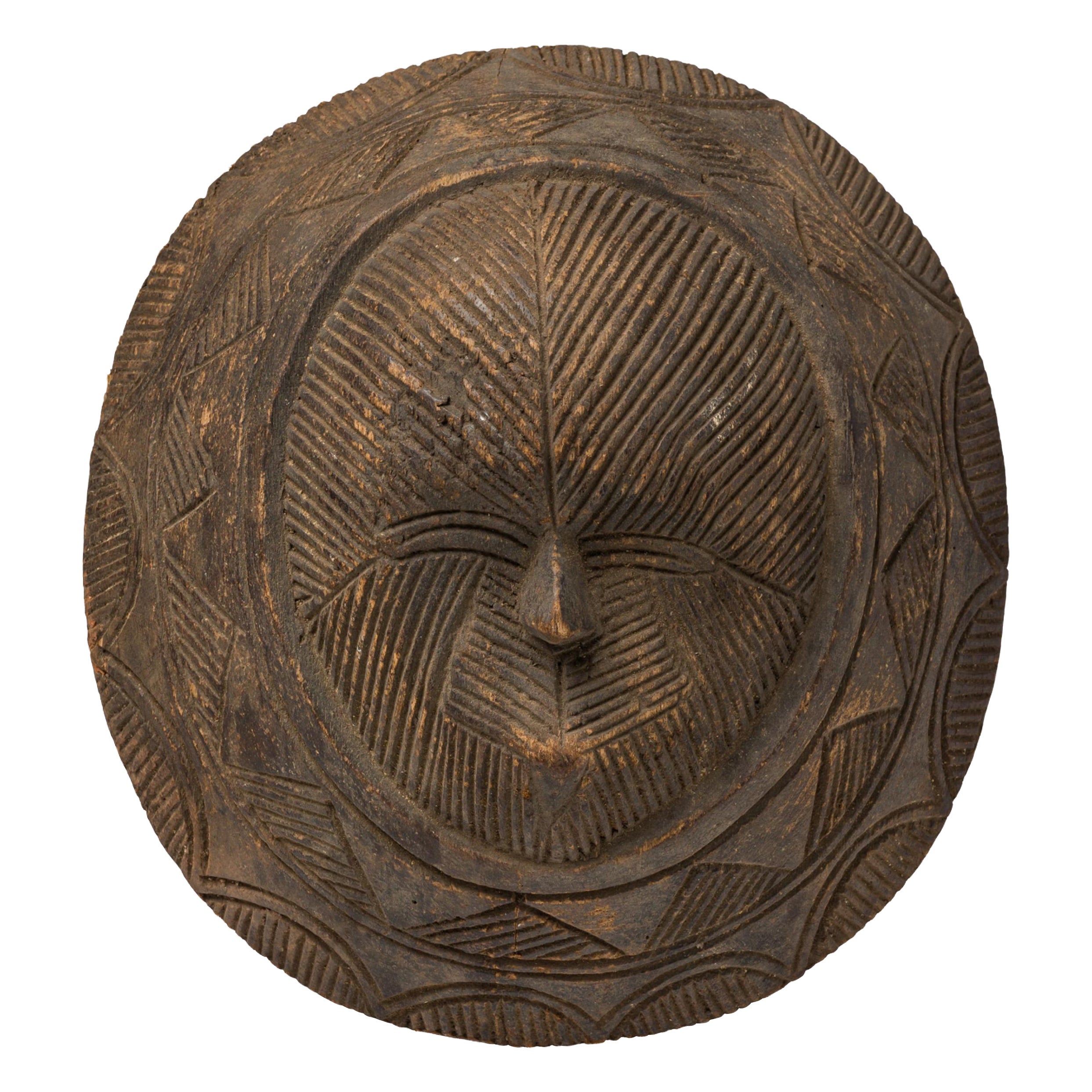 African Nigeria 20th-Century Hand Carved Eket Round Mask For Sale