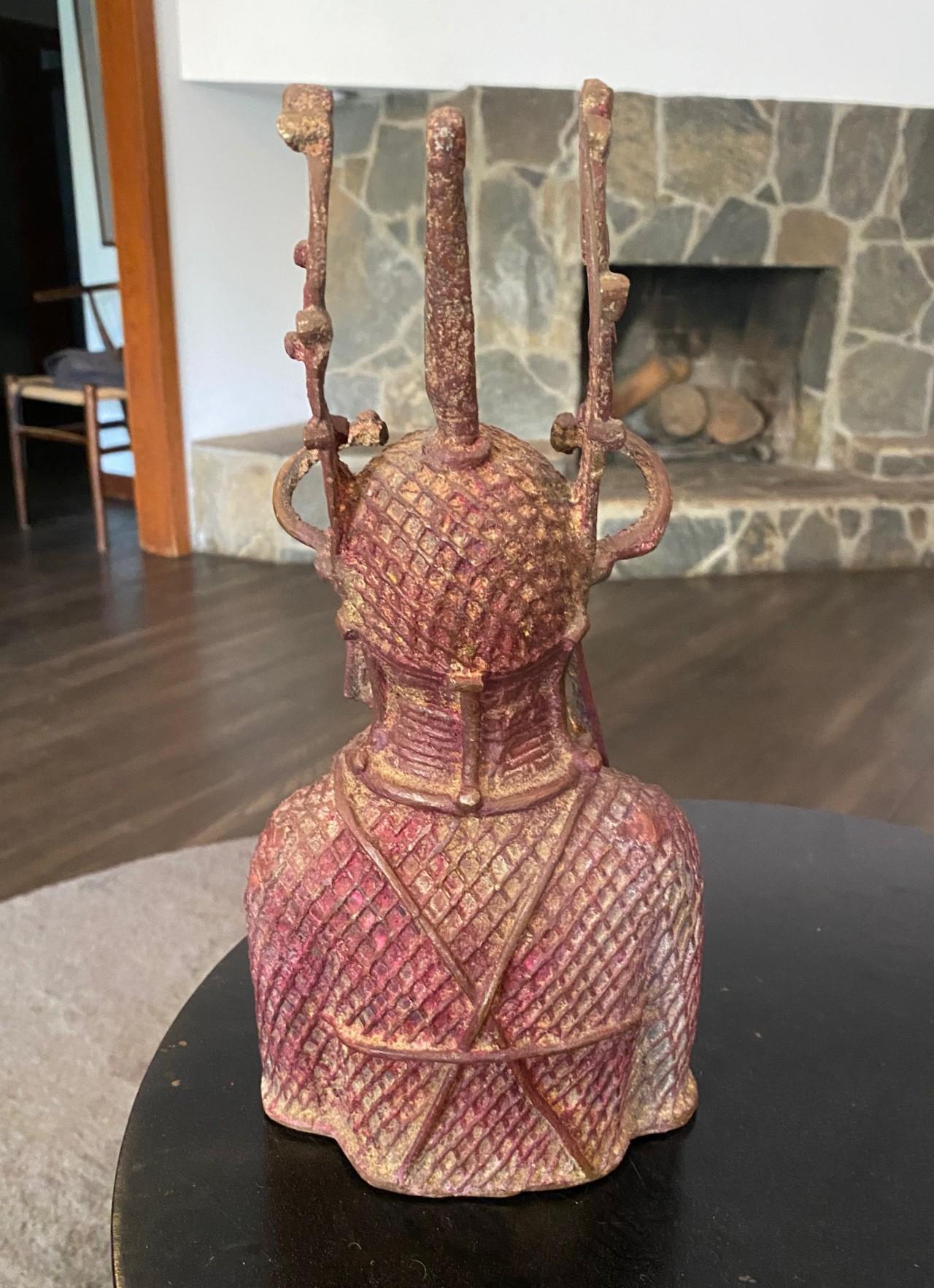 Afrikanische Nigerianer Benin Yoruba Krieger Oba König Bronze Kopf Büste Skulptur im Angebot 2